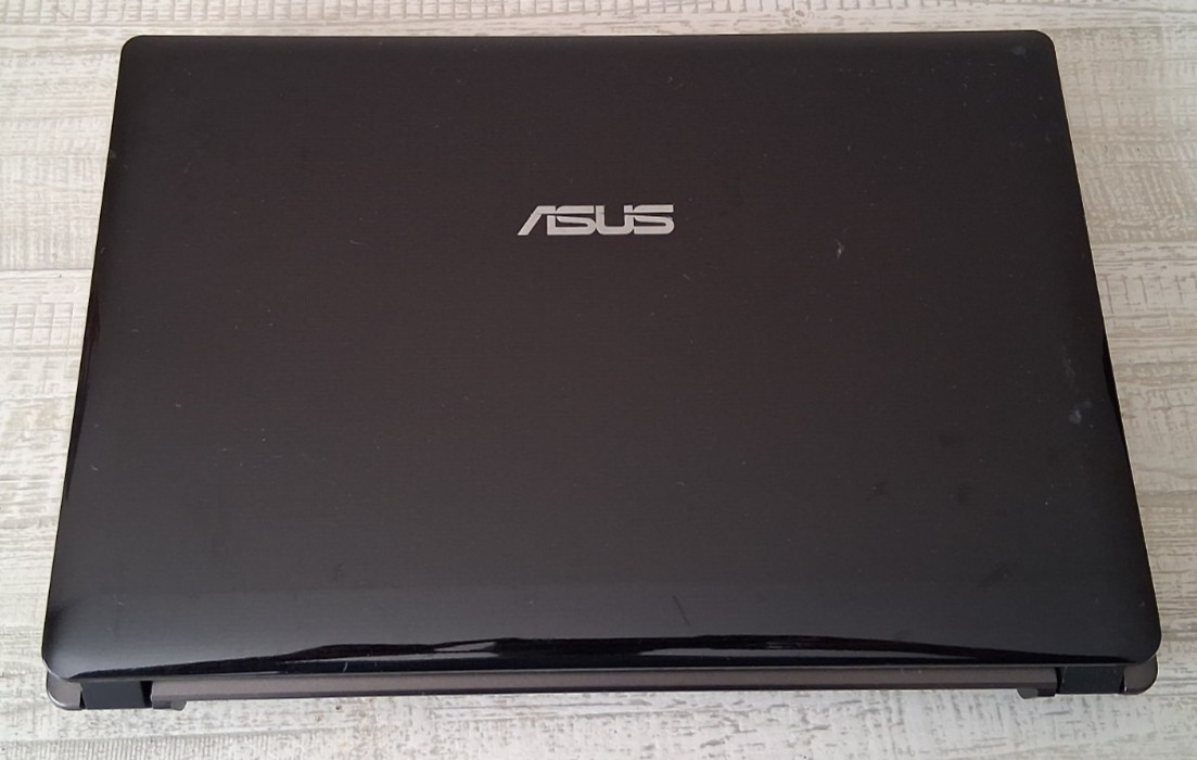 Asus X44H Intel Core i3-2350M 2.30 GHz 4GB RAM No HDD