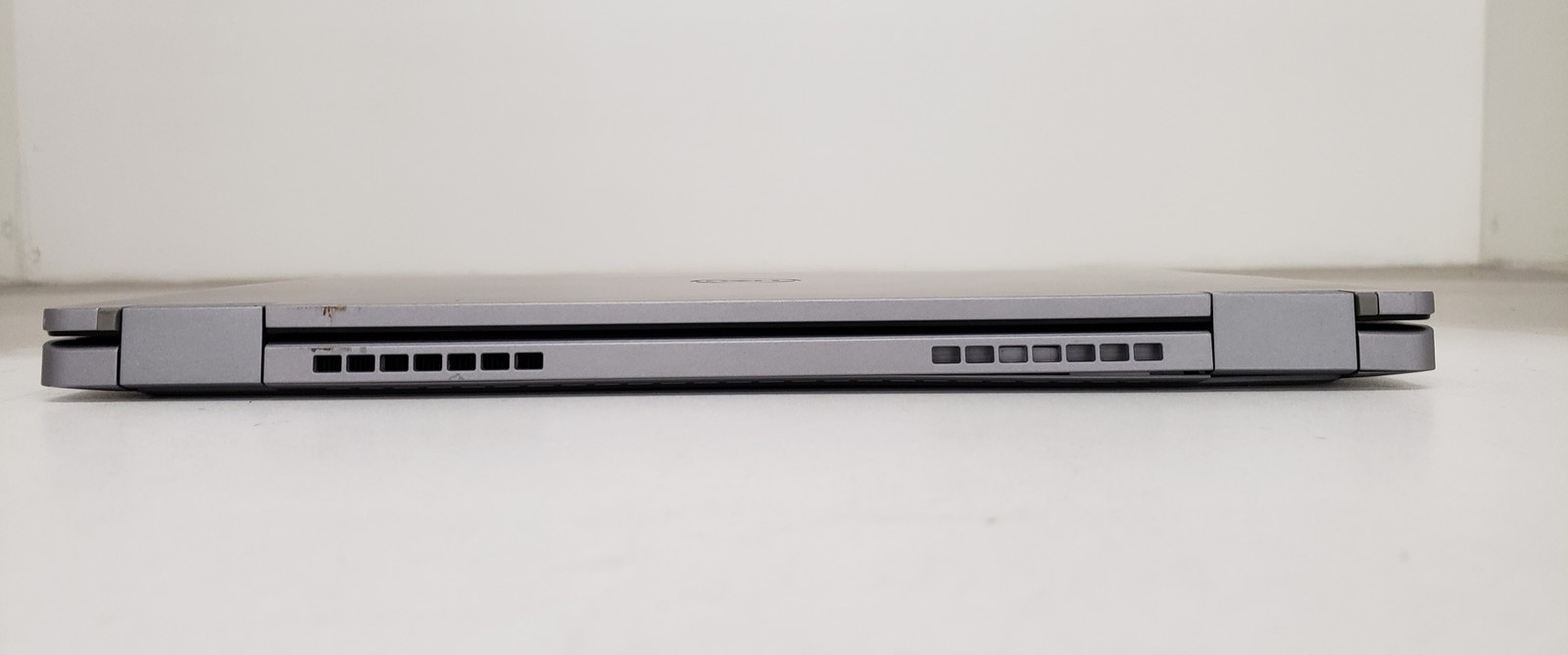 Dell Latitude 3310 2-in-1 i5-8265U 16GB RAM 256GB SSD 13.3″ Touch Laptop Win 11.
