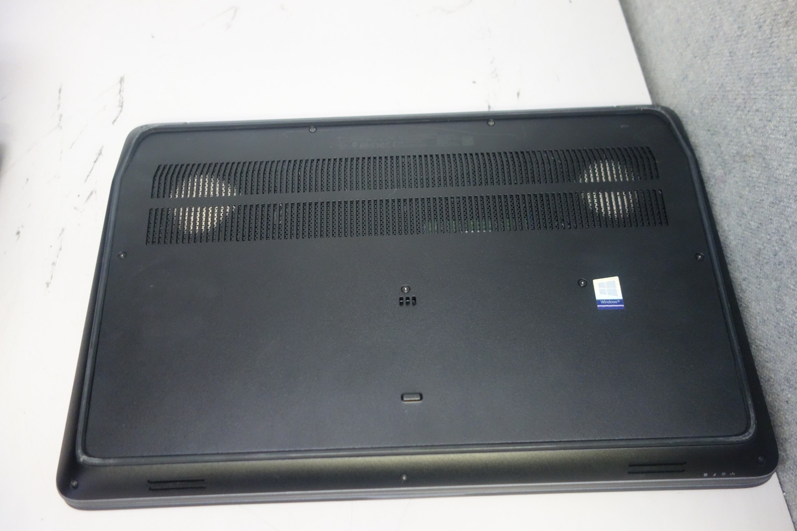HP ZBook 17 G3 17.3″ i7 2.7GHz 32GB/256GB m2 SSD [NO OS][BADBTRY] Laptop[BIOS]AC