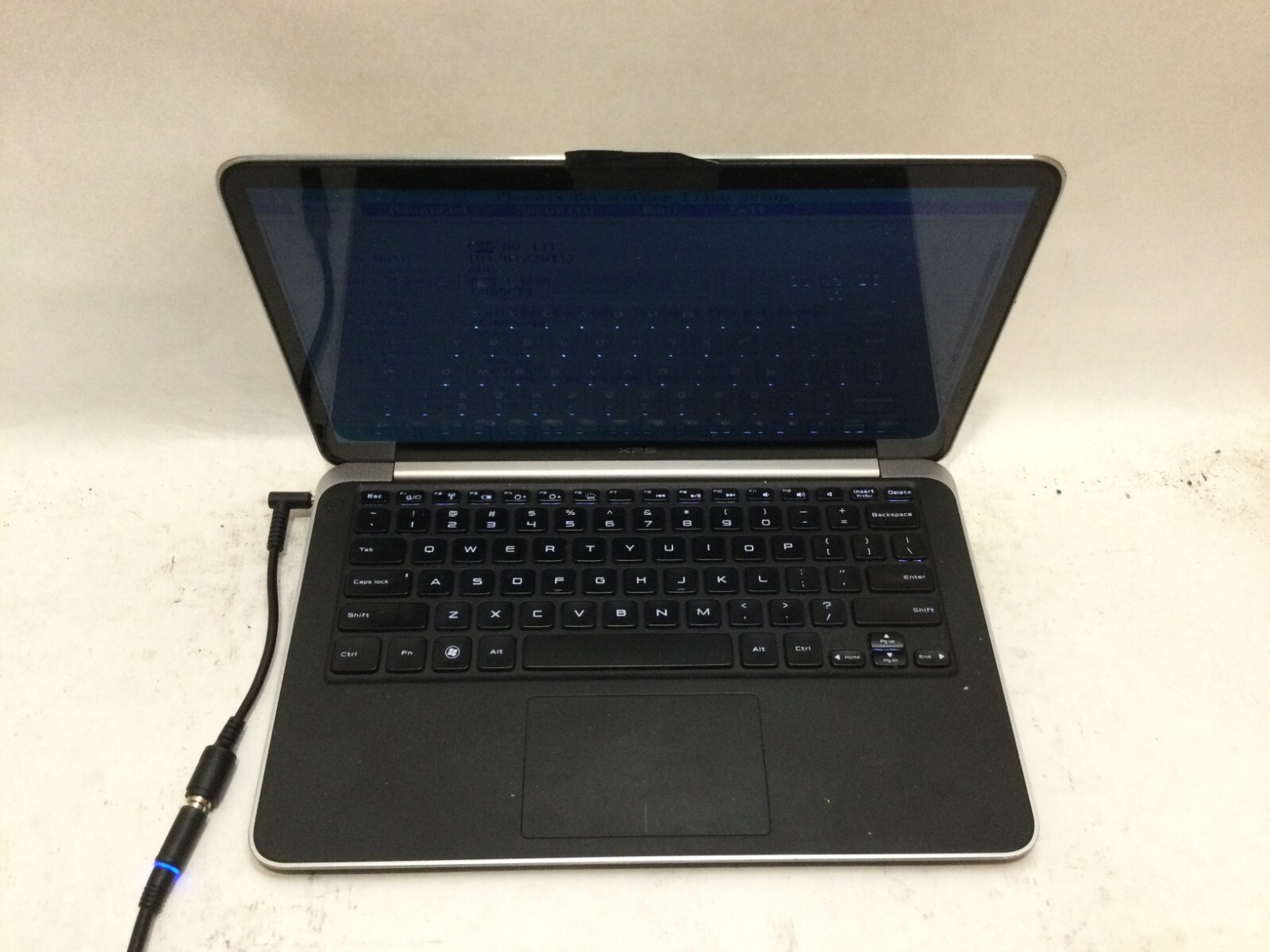 Dell XPS 13-L321X 13.3″ / Intel Core i5-2467M @ 1.60GHz / (MISSING PARTS) MR
