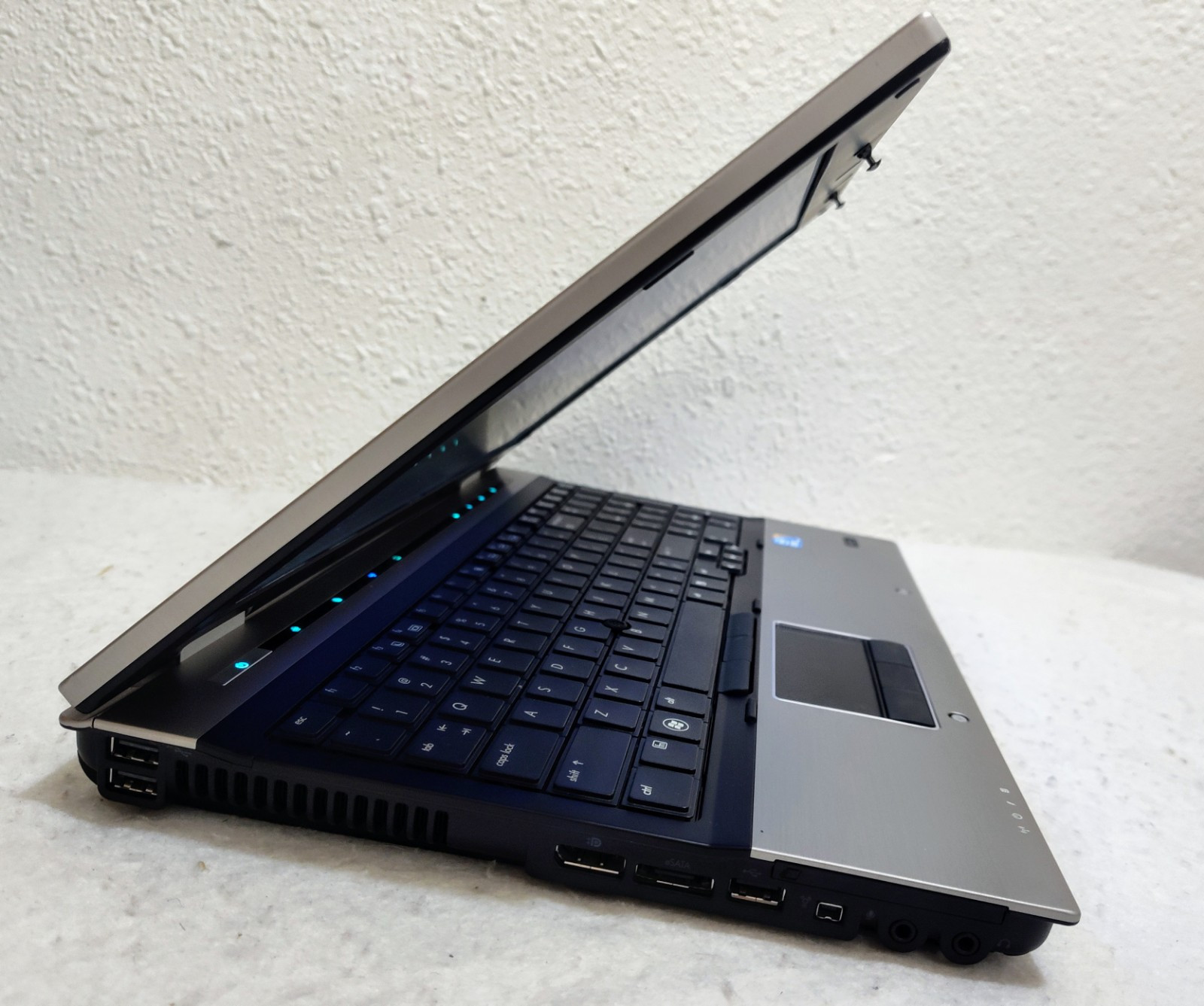 Retro Gaming Laptop Windows XP Nvidia 1gb GPU i5 1st Gen 256gb SSD PC Computer