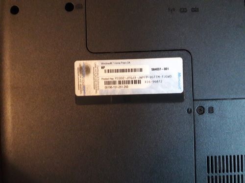 Compaq Presario CQ56 Intel Celeron 900 2.2GHz 2 GB RAM With Charger