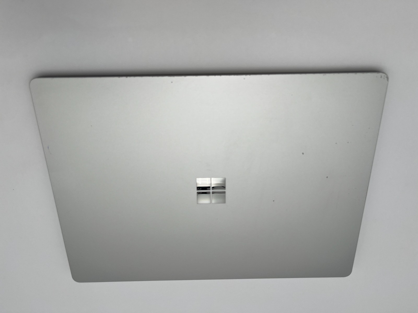 Microsoft Surface Laptop 4 1950 13.5″ Touch i5-1145G7@2.60GHZ 16GB RAM 512GB NVM