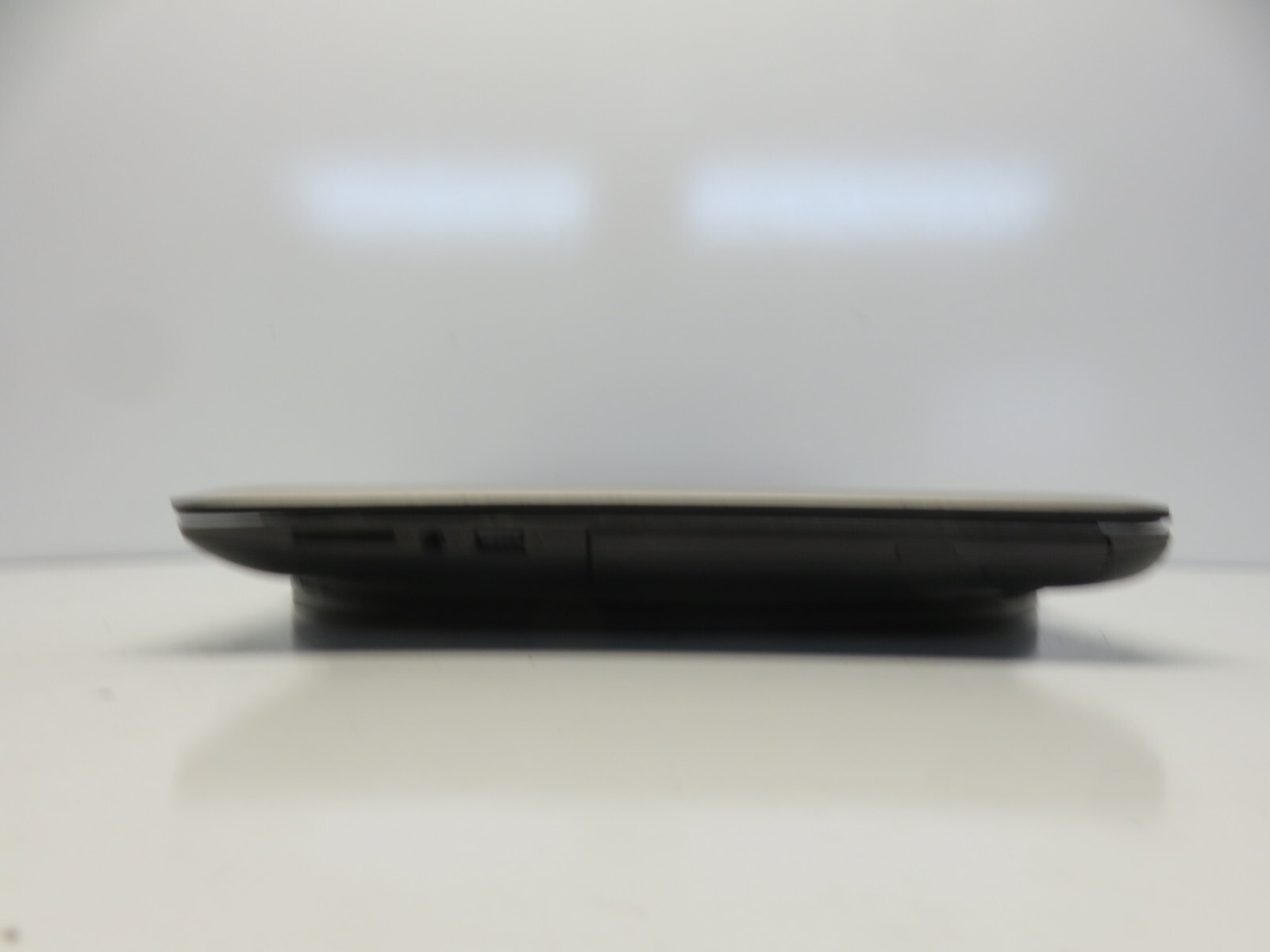 Asus F556U Intel i5-6200U 2.3GHz 8 GB NO HDD No Batt