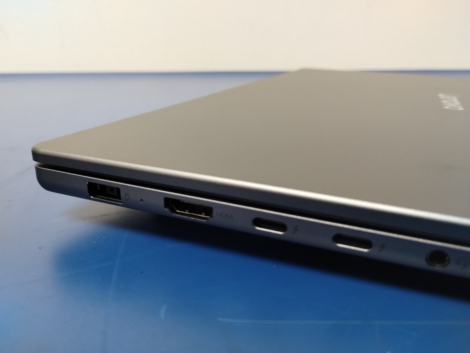 LENOVO IdeaPad Pro 5 16IAH10, Intel Core Ultra 9 285H, 32 GB RAM, 1 TB NVMe SSD