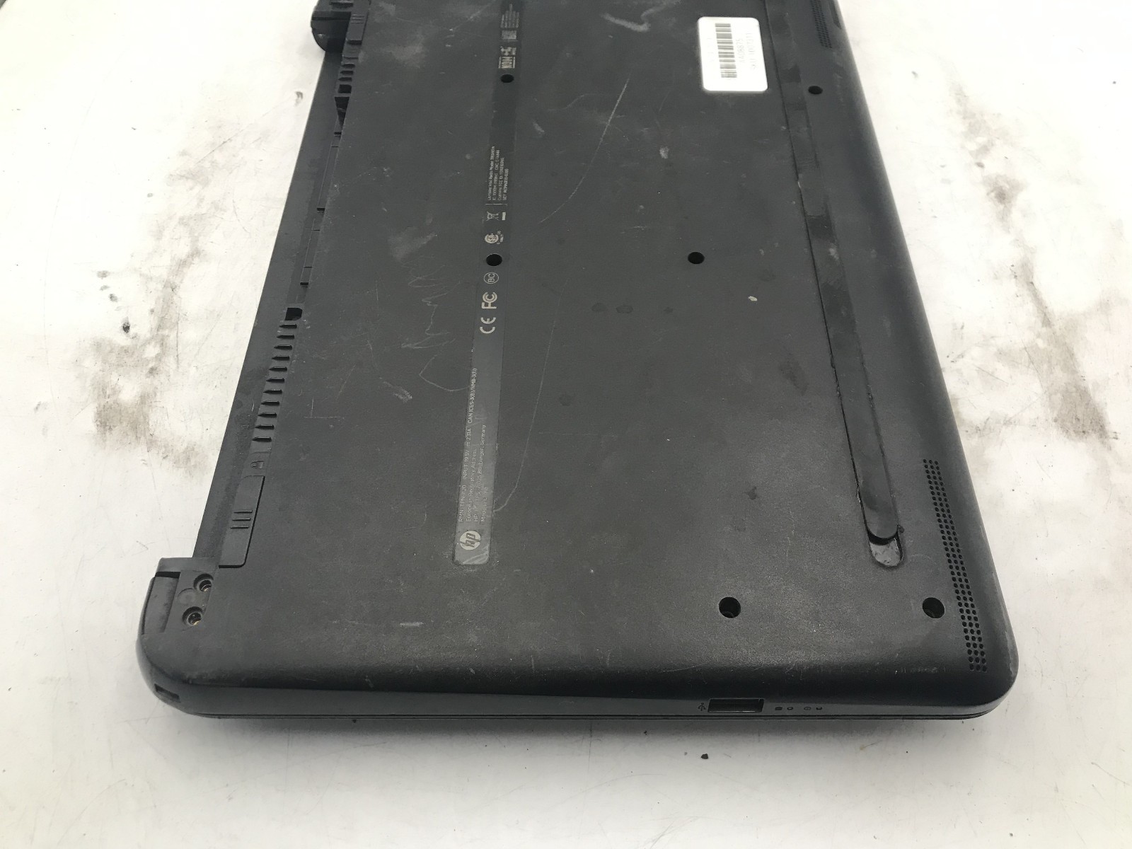 HP 14 AN013NR – FOR PARTS/REPAIR – AMD E2-7110 – NO RAM – NO OS – 14″ -READ-BB