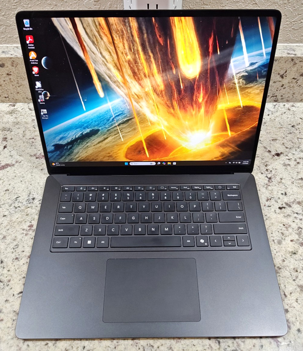 Microsoft Surface 15″ Laptop 7 — Ultra 7 268V / 32GB RAM / 512GB SSD