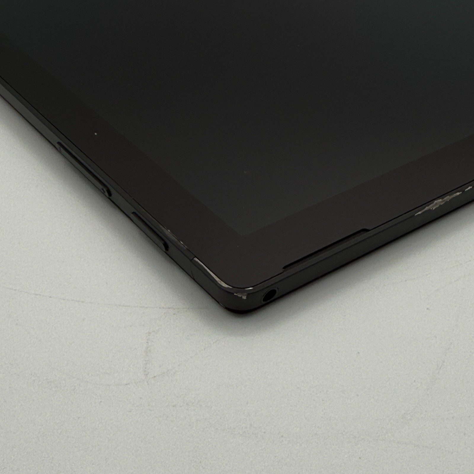 Microsoft Surface Pro 6 1796 i5-8350U 8GB RAM 256GB SSD 12.3″ Win11 Pro Tablet