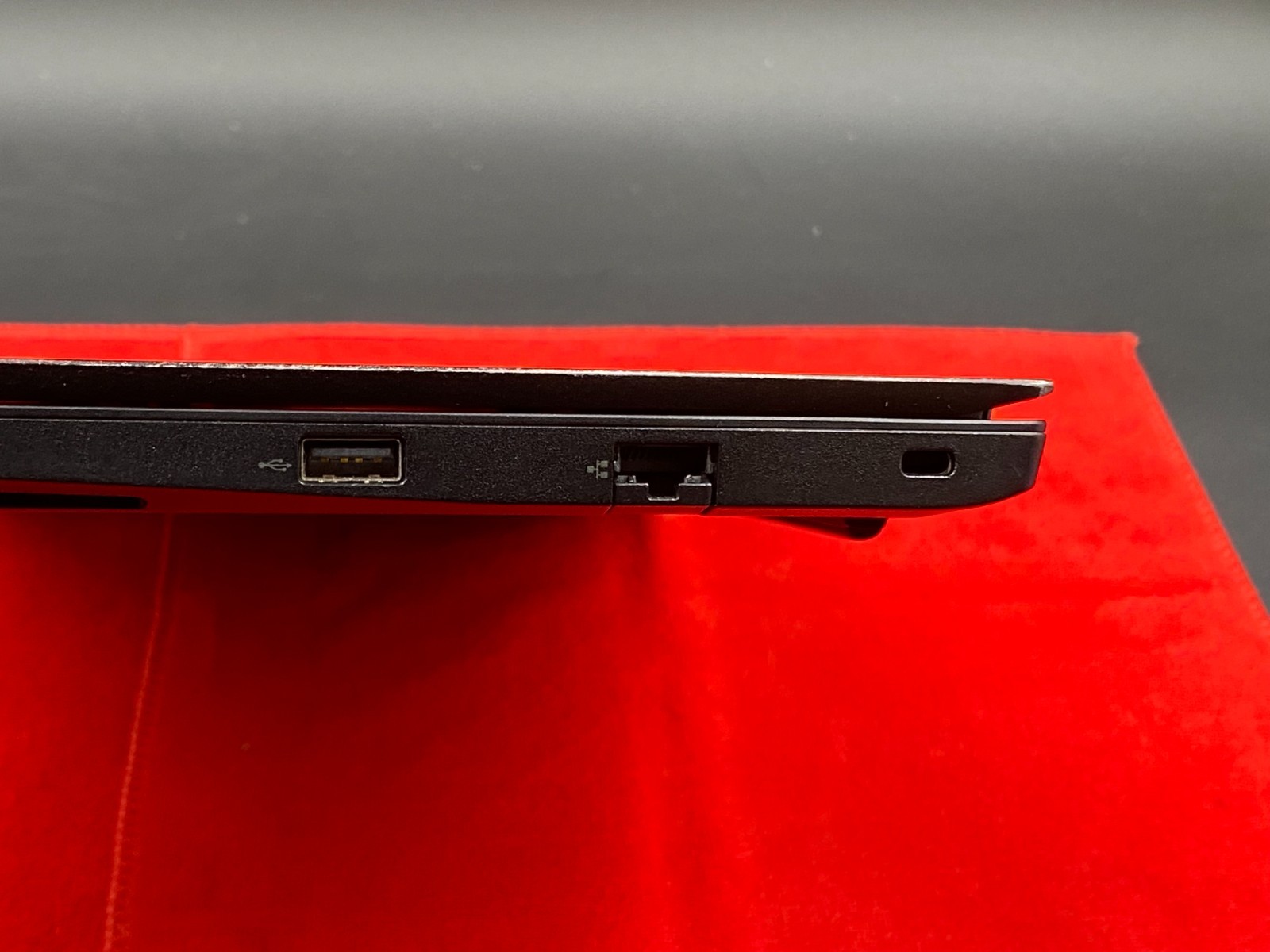 LENOVO THINKPAD E14 GEN 2 AMD RYZEN 5 4500U 8GB RAM 256GB SSD WIN 11 BATTERY 80%