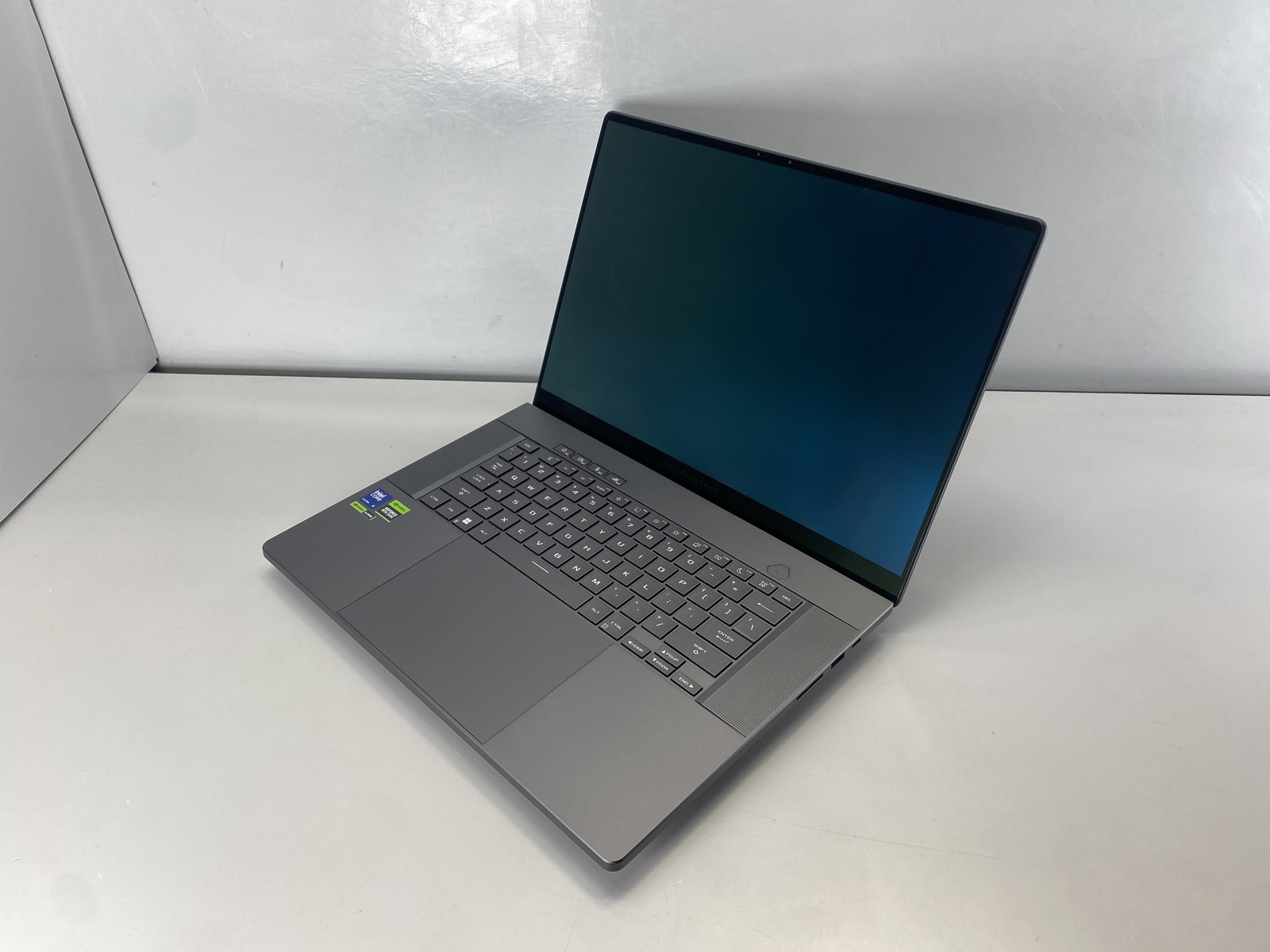 Asus Laptop ROG Zephyrus G16 GU605MI 16″ Intel Core Ultra 9 185H 1TB RTX 4070