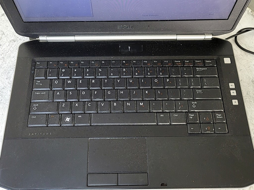 DELL LATITUDE E5420 14″ Laptop Core I3-2330M 4GB 320GB SEE NOTES