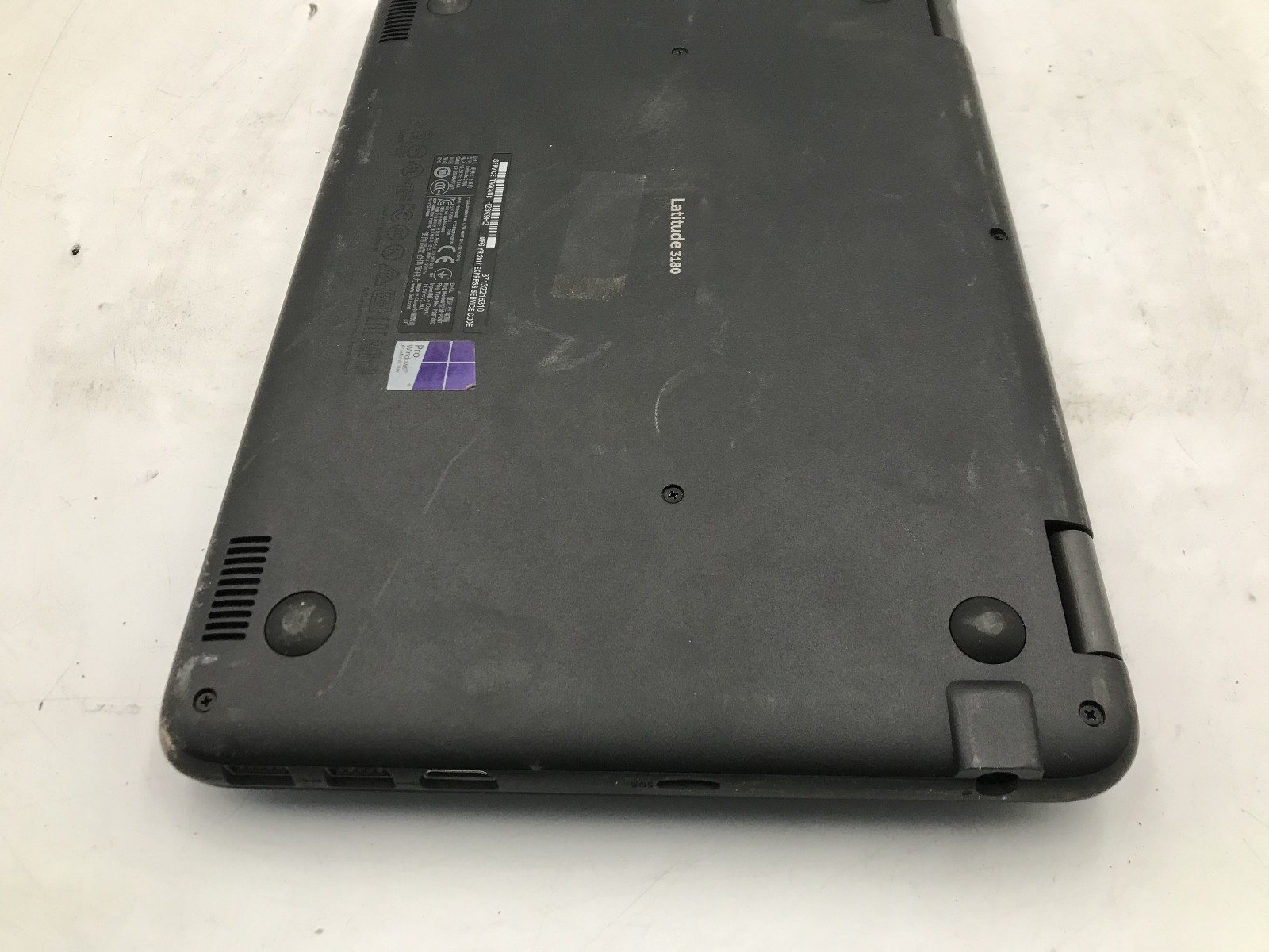 DELL LATITUDE 3180 – BOOTS TO BIOS/BAD LCD – INTEL CELERON N3350 – 4GB RAM – BB!