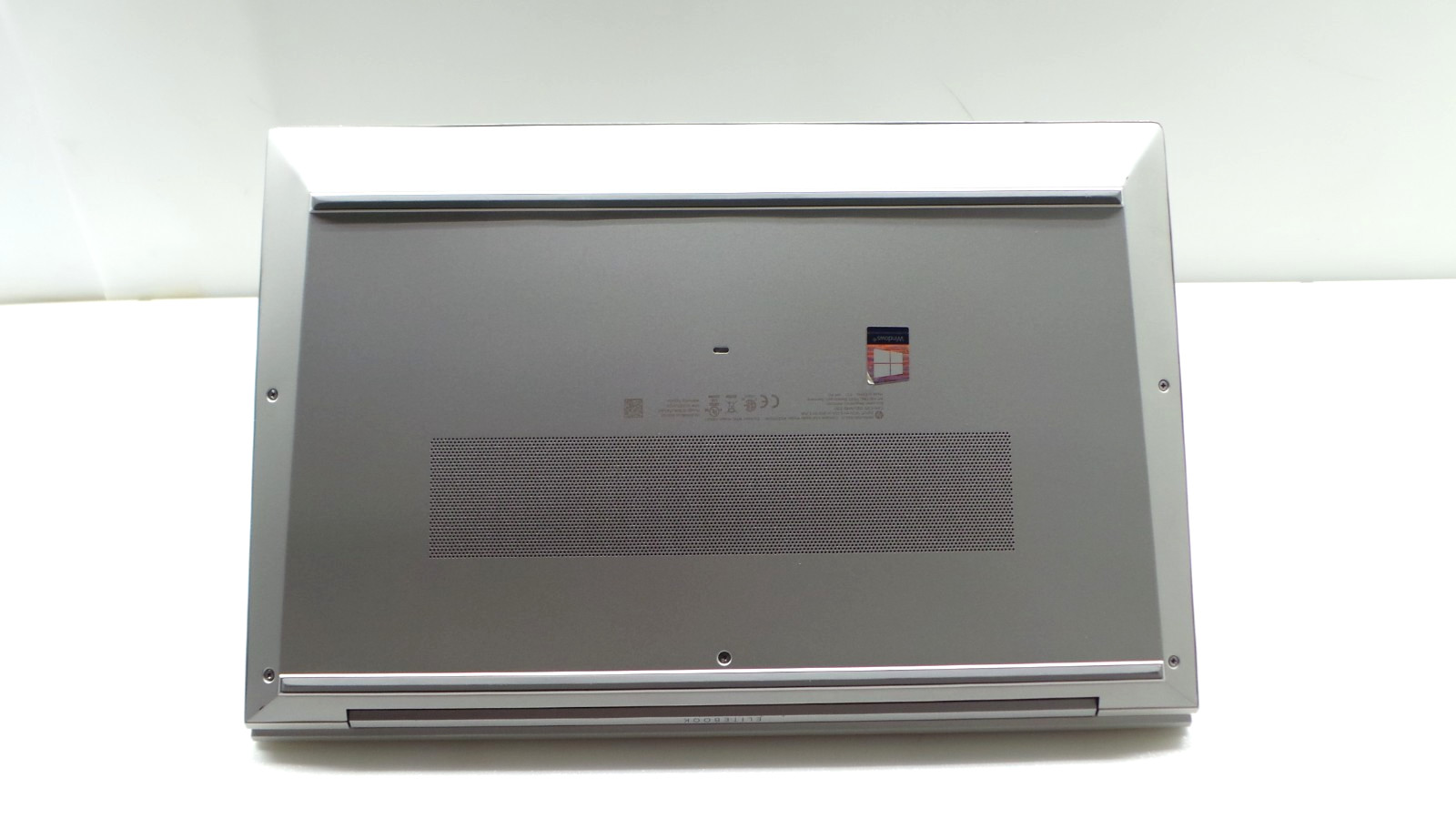HP EliteBook 850 G7 15.6″ | i5-10310U 1.70GHz | 8GB RAM 256GB NVMe | WIN 11 PRO