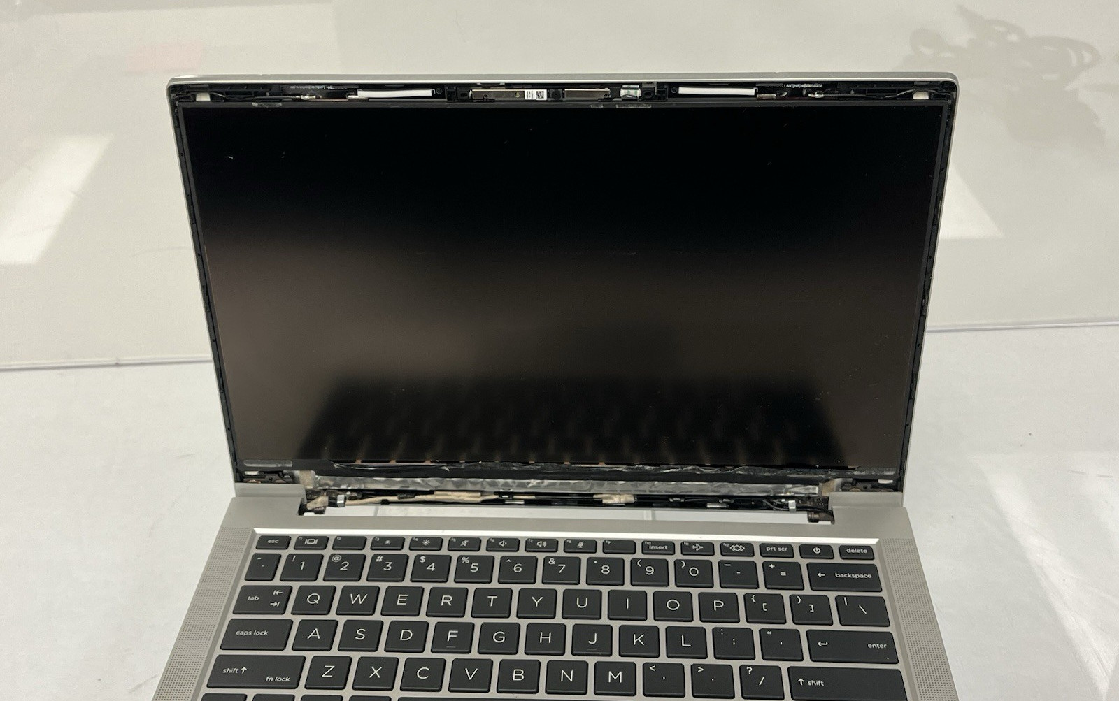 HP ProBook 430 G8 Intel Core i3-1115G4 @ 3.00Ghz 4GB RAM NO HDD NO OS