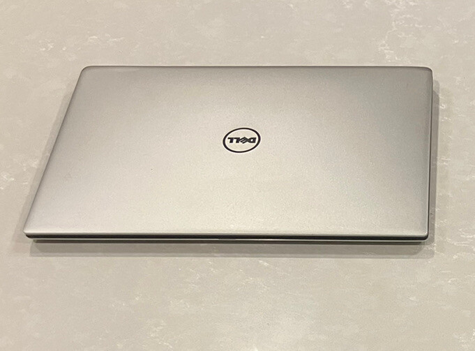 DELL XPS 13 9343 13″ i5-5200u 2.2GHz 8GB RAM 256GB SSD