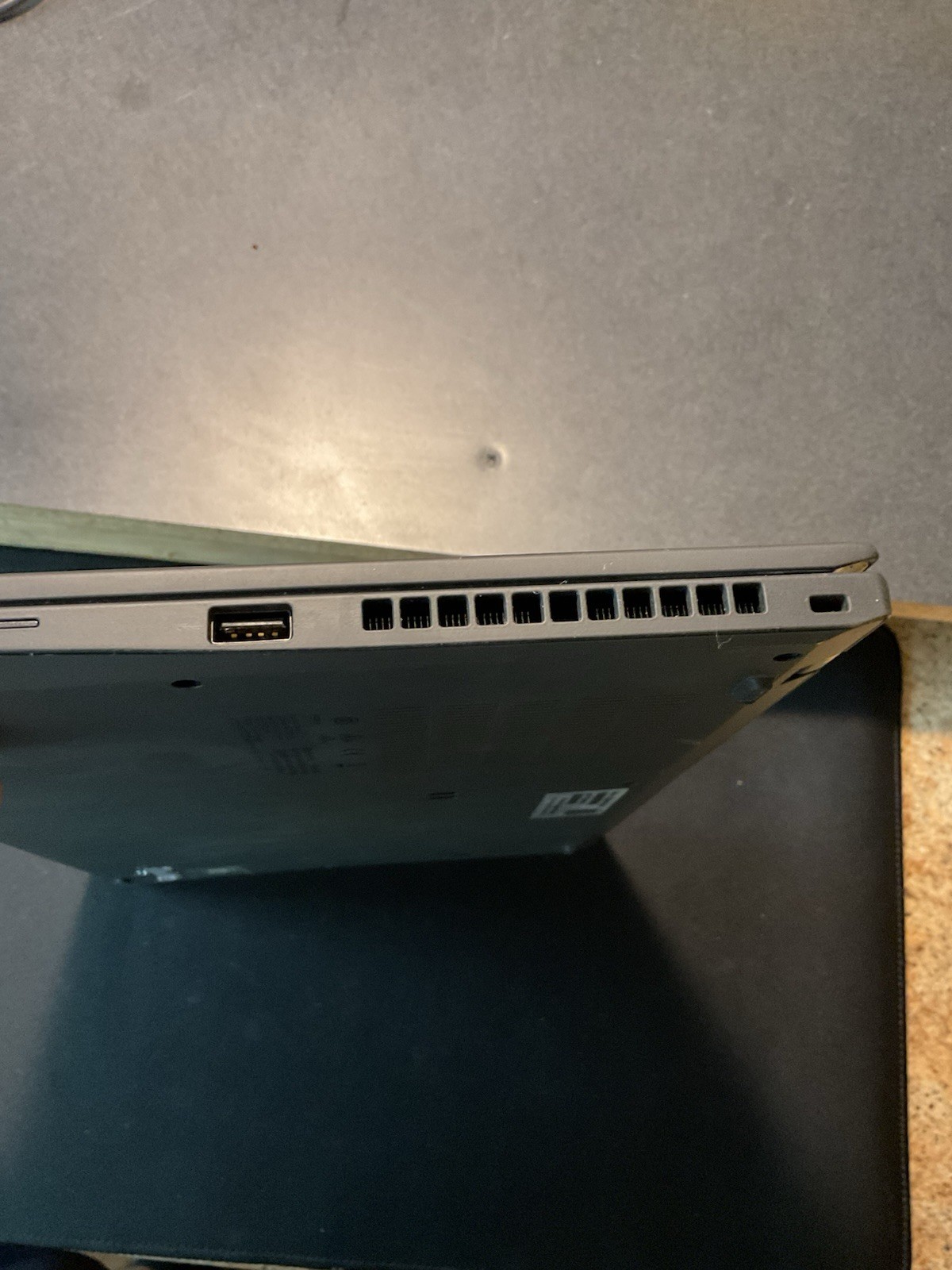 lenovo thinkpad t14s gen 2 i7-1185g7 16gb Ram No SSD #515