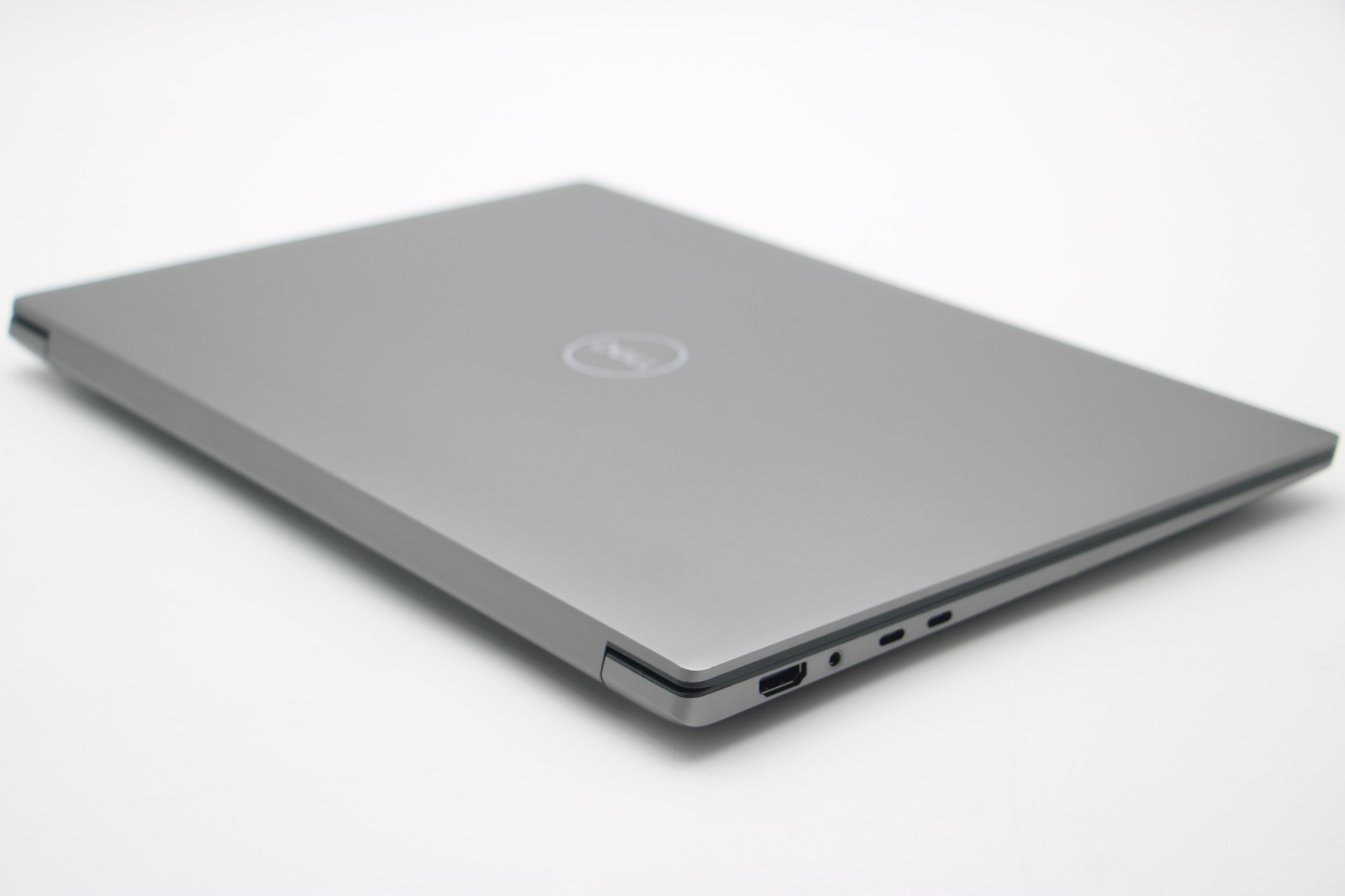 Dell Precision 5690 3.8GHz vPRO Ultra 7 155H/32GB/512GB SSD/RTX 1000 Ada 91% BH