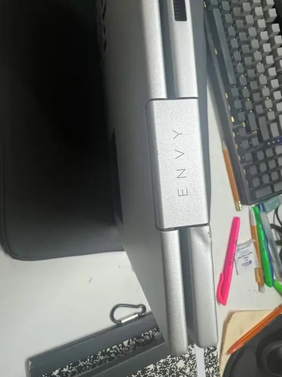 HP ENVY 2023 15.6 INTEL I7 1355U, 16GB DDR5, 512GB SSD, BATTERY HEALTH 90%