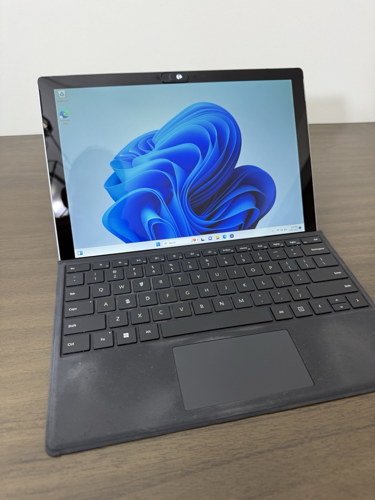 Microsoft Surface Pro (5th Gen) Intel Core i7-7660U 512GB SSD 16GB Ram