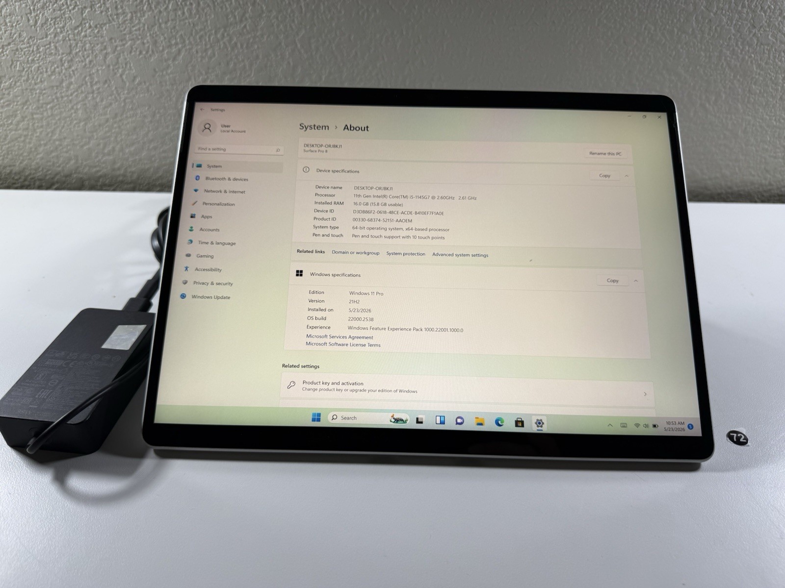 Microsoft Surface Pro 8 (1982) i5-1145G7 – 16GB RAM – 256GB 120Hz – Win 11 Pro