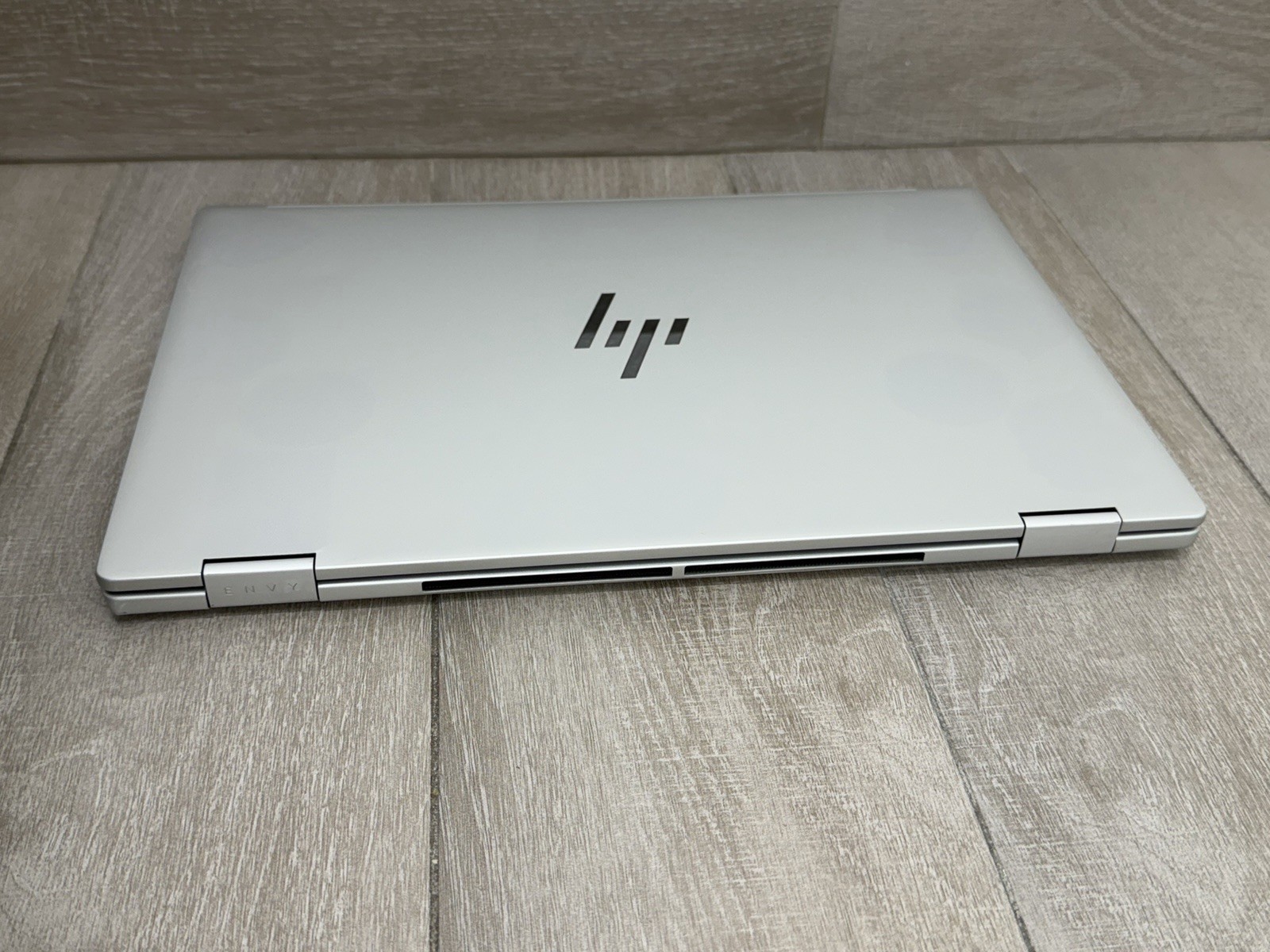 HP Envy 2-in-1 16-ac0013dx 16” Touch Laptop Core Ultra 5-125U 16GB RAM 512GB SSD
