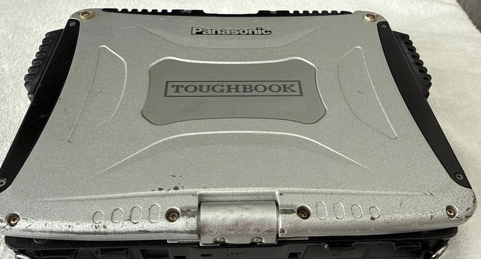 Panasonic Toughbook CF-19 MK5 i5-2520M 2.50GHz 4GB|NoHDD|No Caddy|No AC charger