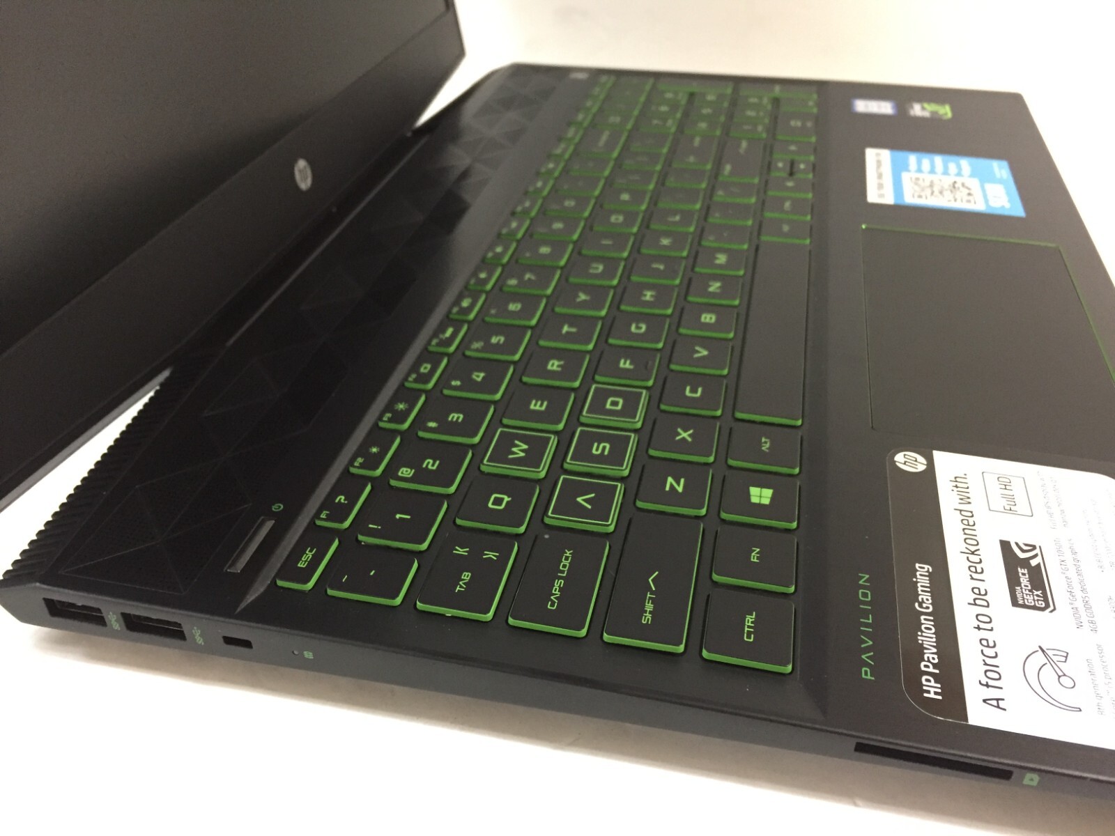 HP Pavilion 15-cx0056wm 15.6″ FHD Gaming Laptop/i5-8300H/8GB/1TB HDD/GTX 1050 Ti