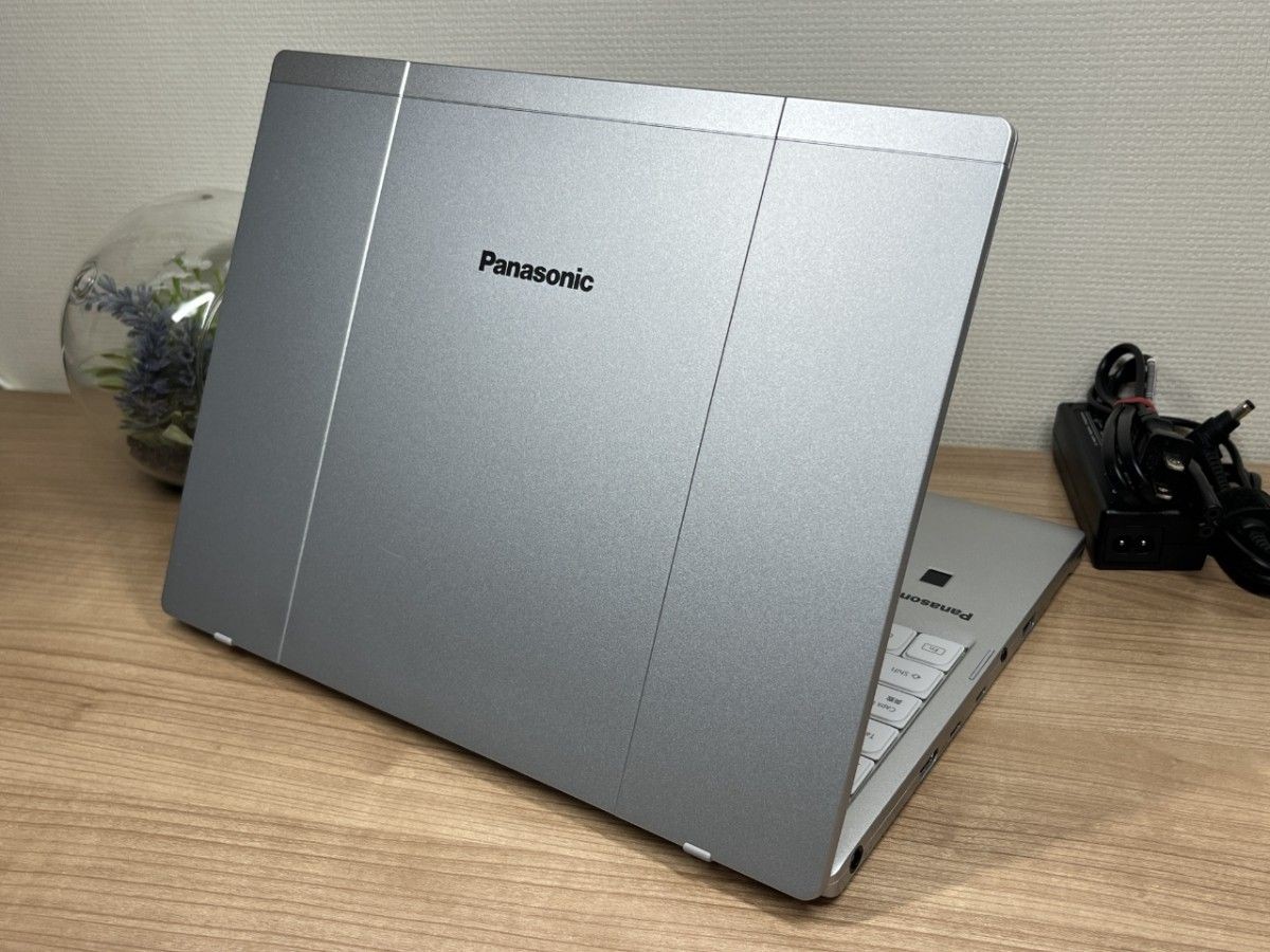 Panasonic Toughbook CF-FV1 i7-1165G7 Iris Xe 16GB SSD 512GB 14 QHD Win 11 Pro JP