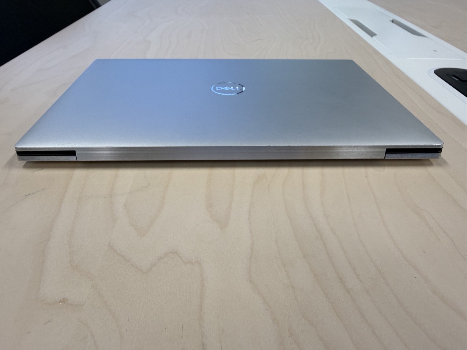 Dell XPS 13 9310 13.4″ Touch FHD+ i5-1135G7 16GB RAM 256GB SSD Win 10 Silver