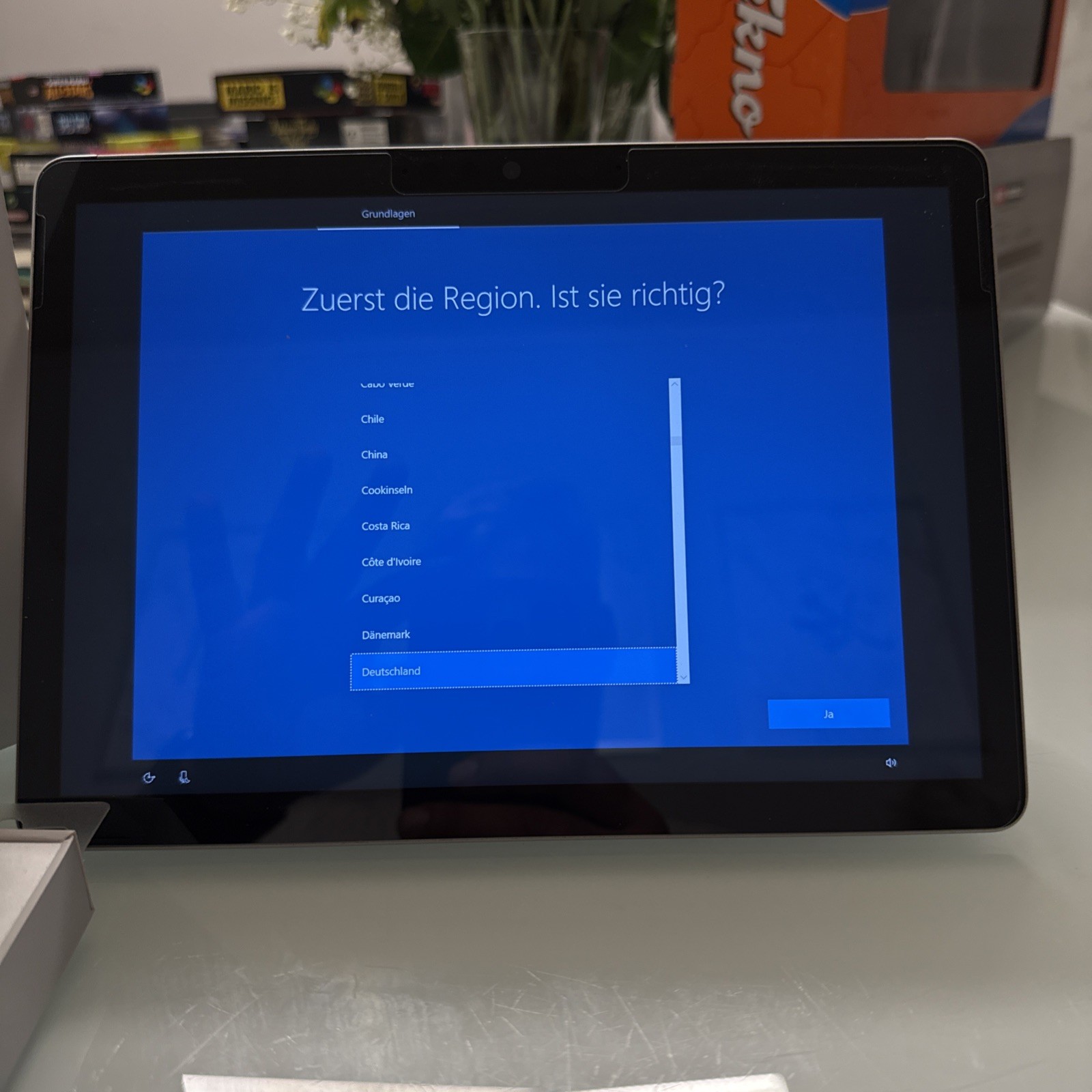 Microsoft Surface Go 2 1901 Pentium 4425Y 4GB RAM 64GB SSD 10.5″ Tablet With PEN