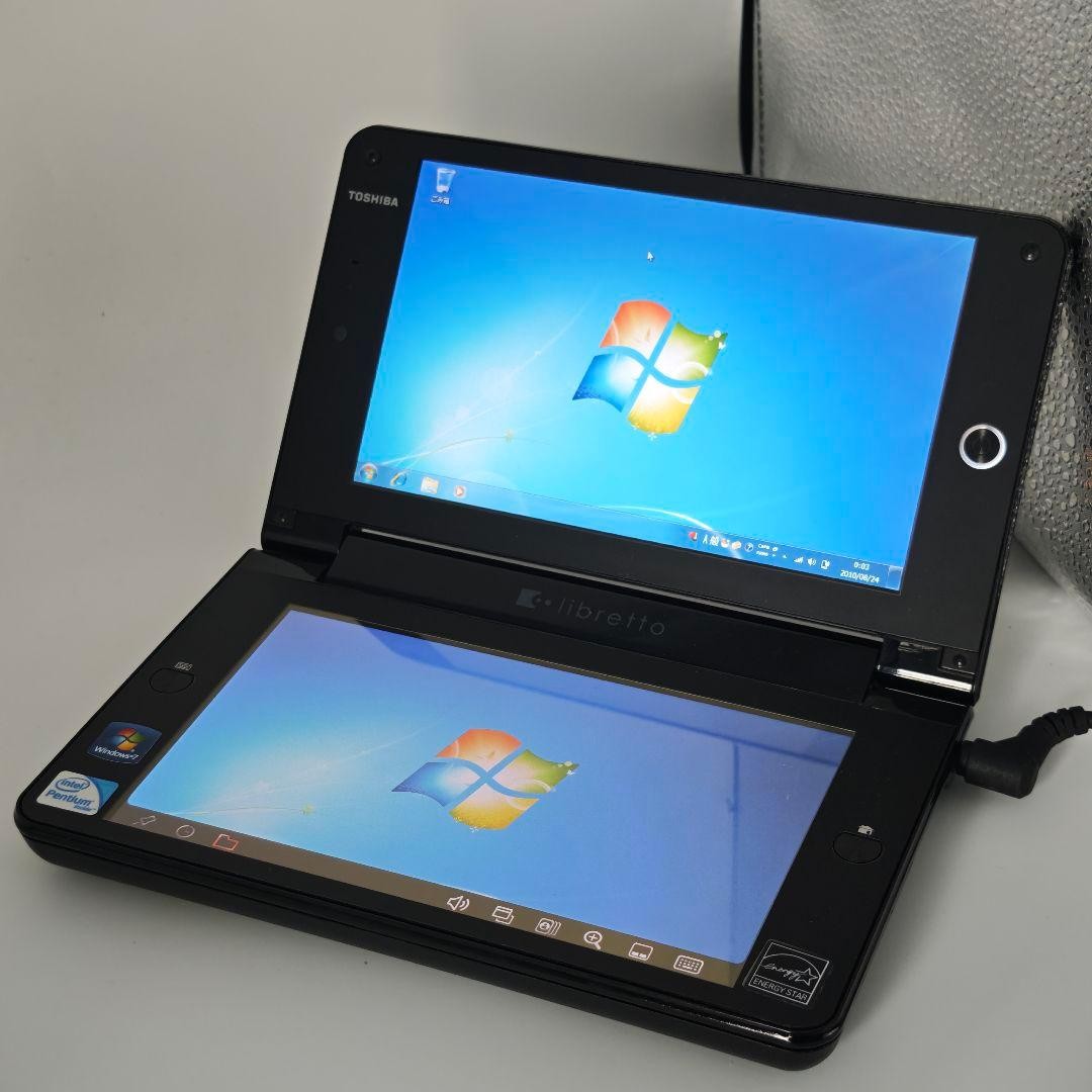 Toshiba Libretto W100/11M Windows7 2GB SSD 64GB Touchscreen Mini Notebook PC