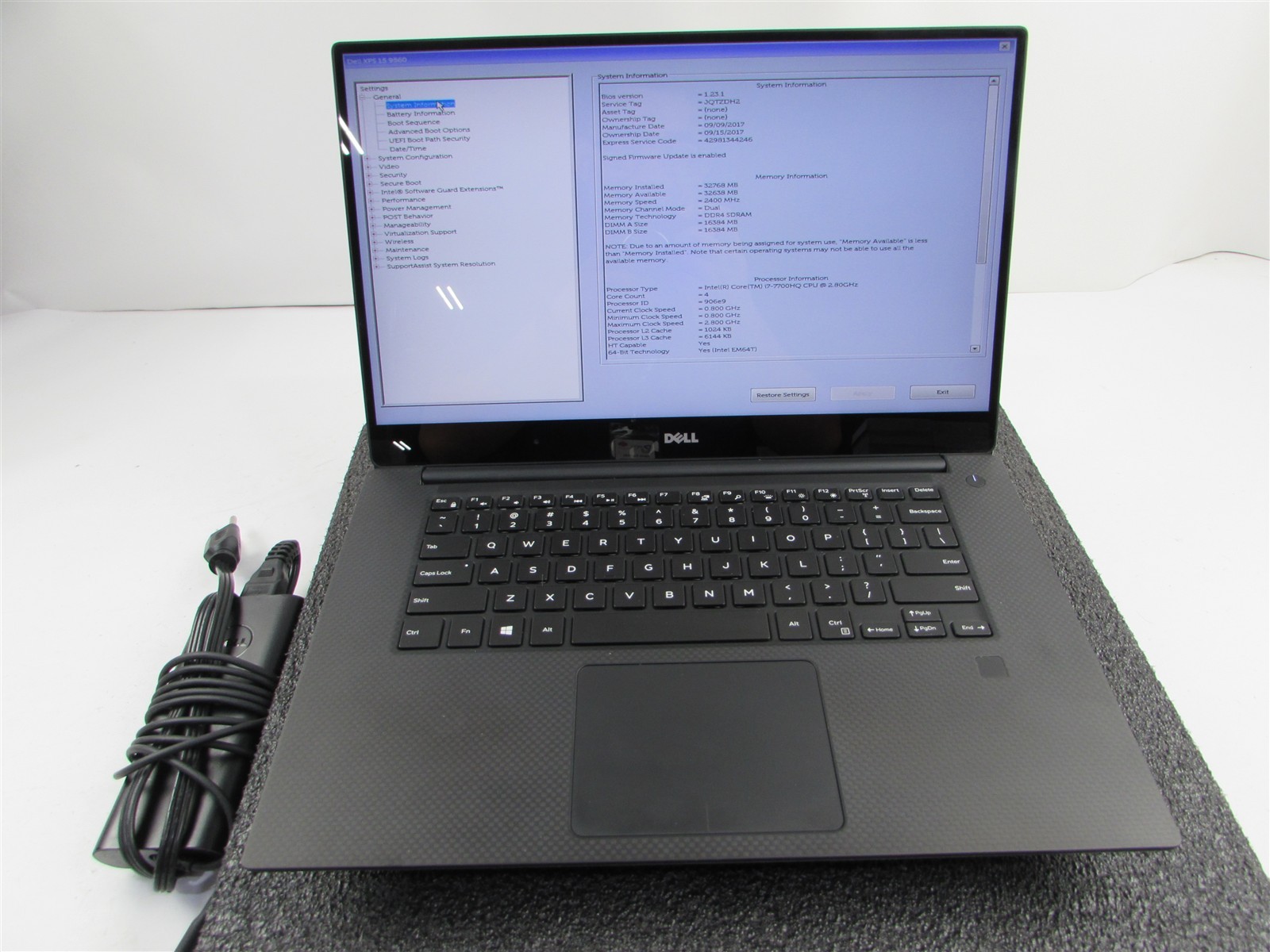DELL XPS 15 9560 4K TOUCH I7-7700HQ 1TB SSD 32GB RAM NVIDIA GTX 1050 NO O.S
