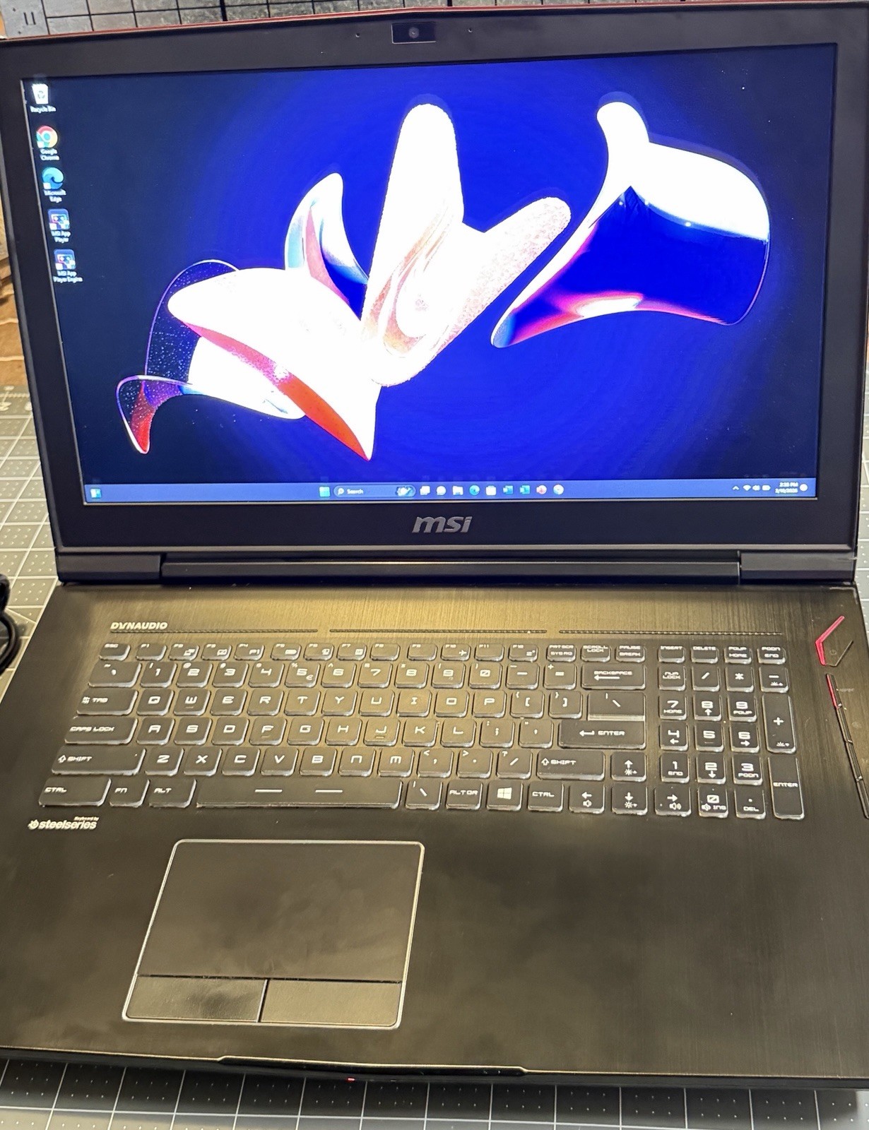 MSI 17.3 GT73 Titan i7-6820HK | 64GB | 1TB SSD + 4TB SSD | NVIDIA GTX 1080 8GB