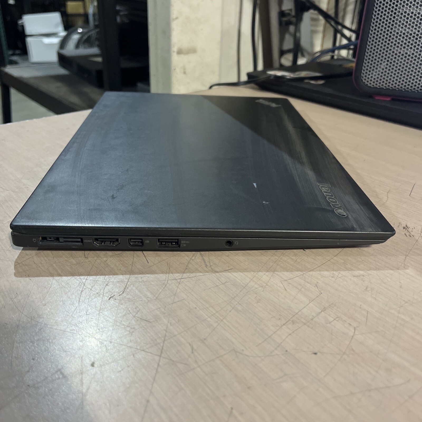 LENOVO THINKPAD X1 CARBON 2ND INTEL CORE I5-4300U 1.90GHZ 8GB RAM NO HD NO OS