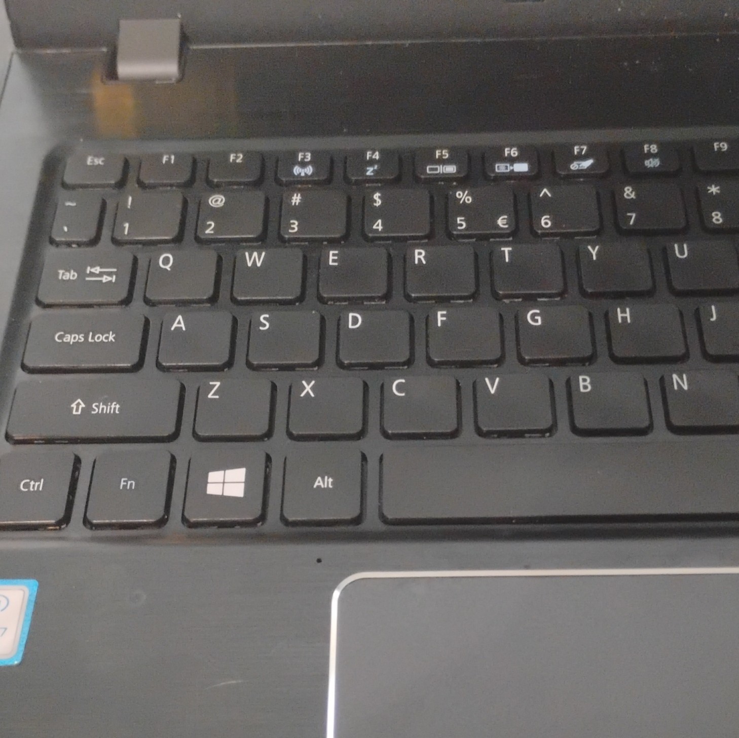 Acer Aspire E 15 15.6″ FHD i7-7500U 8GB 1TB HDD Win USB-C Black