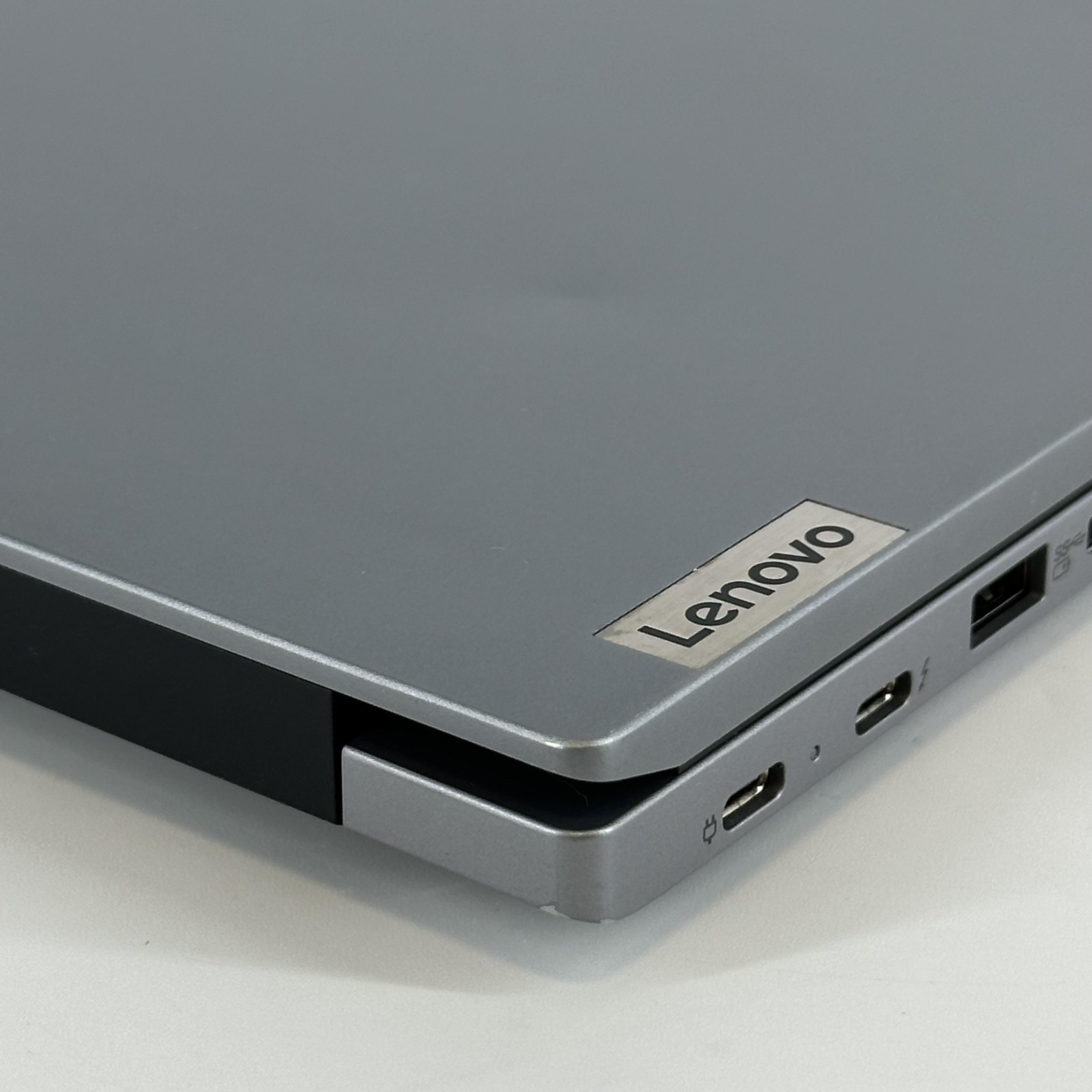 Lenovo ThinkPad E14 Gen 5 2023 Gray FHD+ 1.3 GHz i5-1335U 16GB 512GB SSD Good