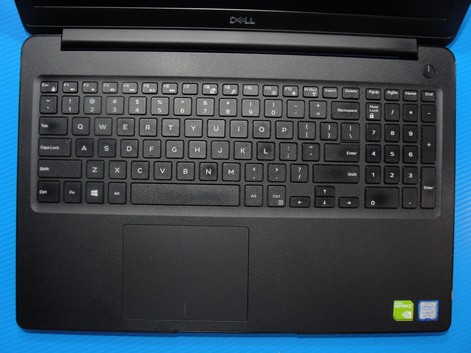 Dell Latitude 3500 15.6″FHD Intel Core i7-8565U 16GB RAM 256GB SSD NV MX130 +PA