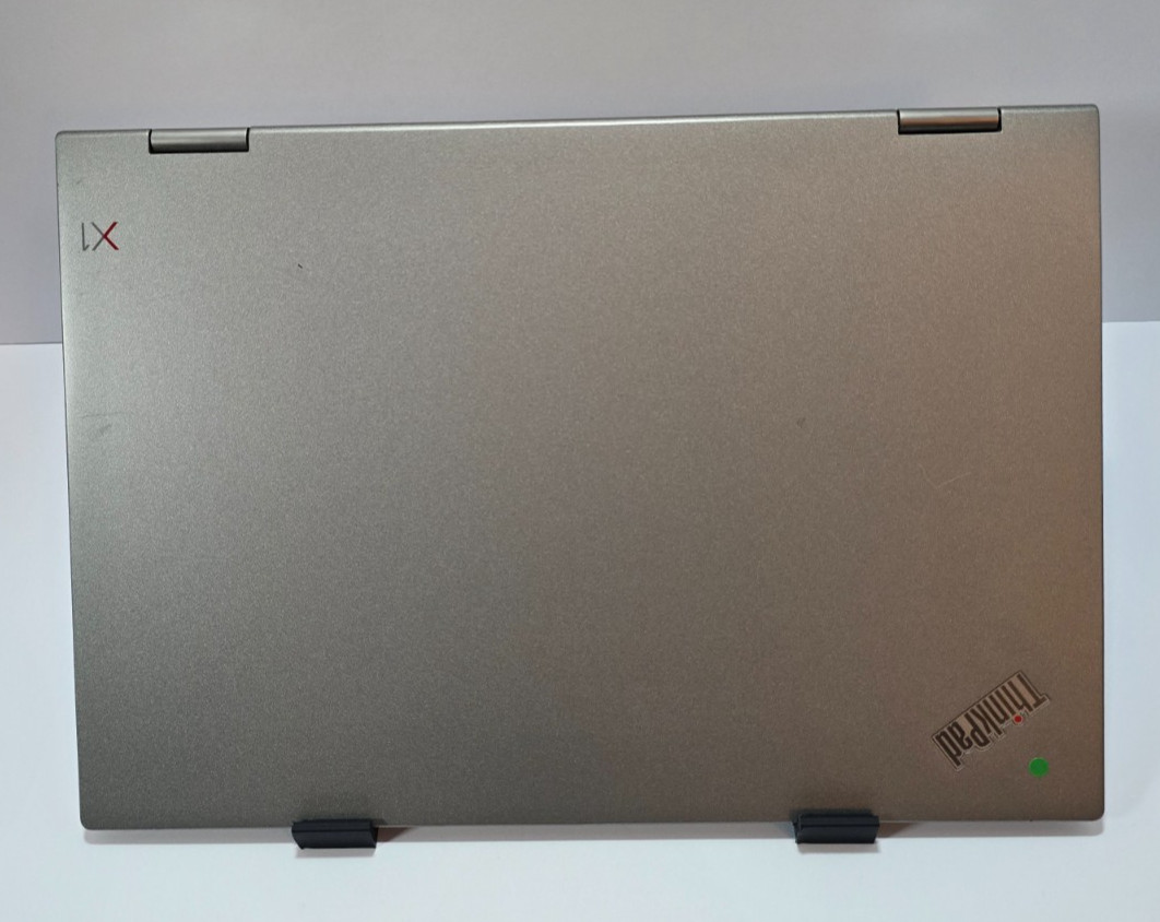 Lenovo ThinkPad X1 Yoga 3rd Gen i7-8650U, 16GB RAM, 512GB NVMe SSD, Charger