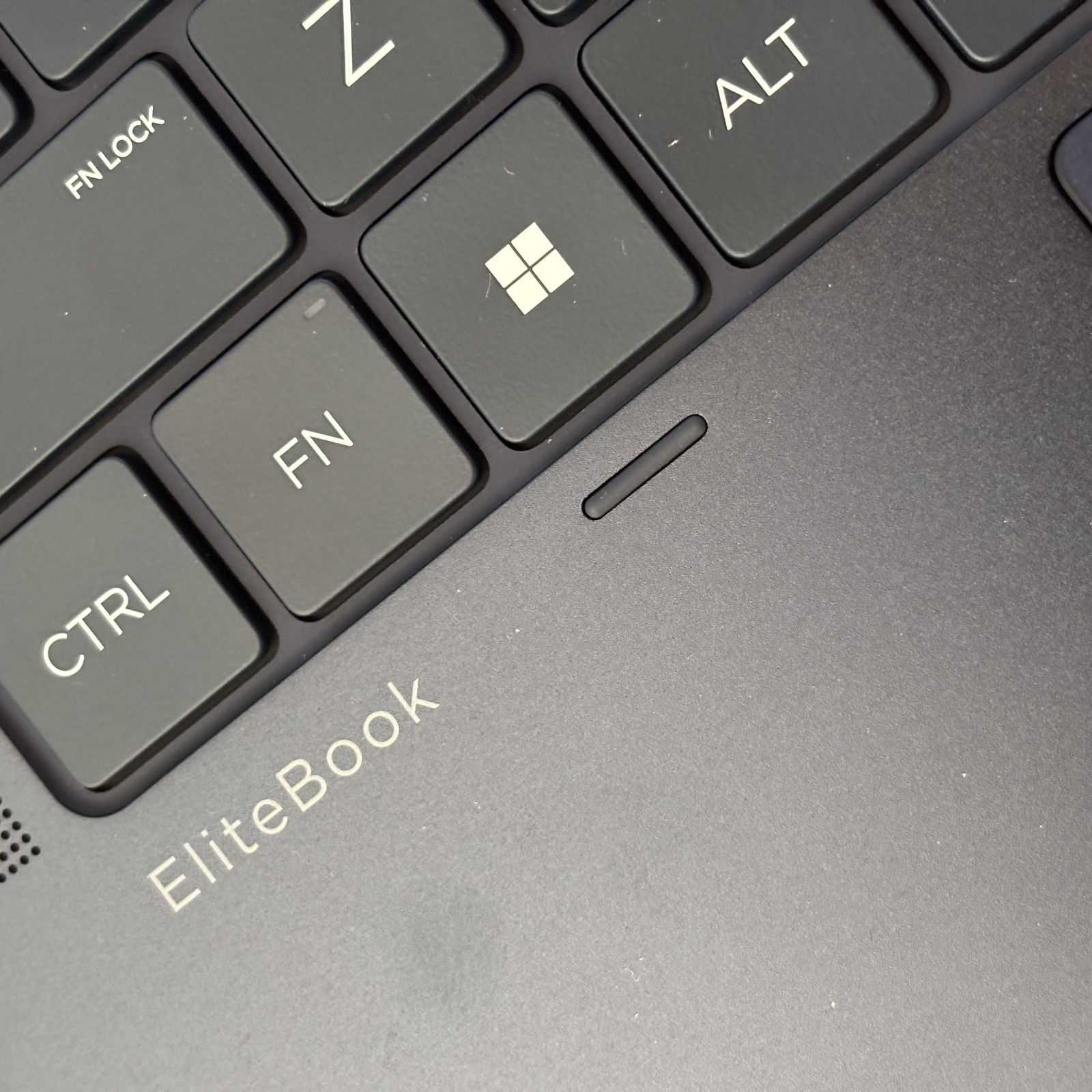 HP EliteBook X Flip G1i 14 AI Intel Ultra 1 256V 2.2GHz 16GB RAM 512GB SSD 14″