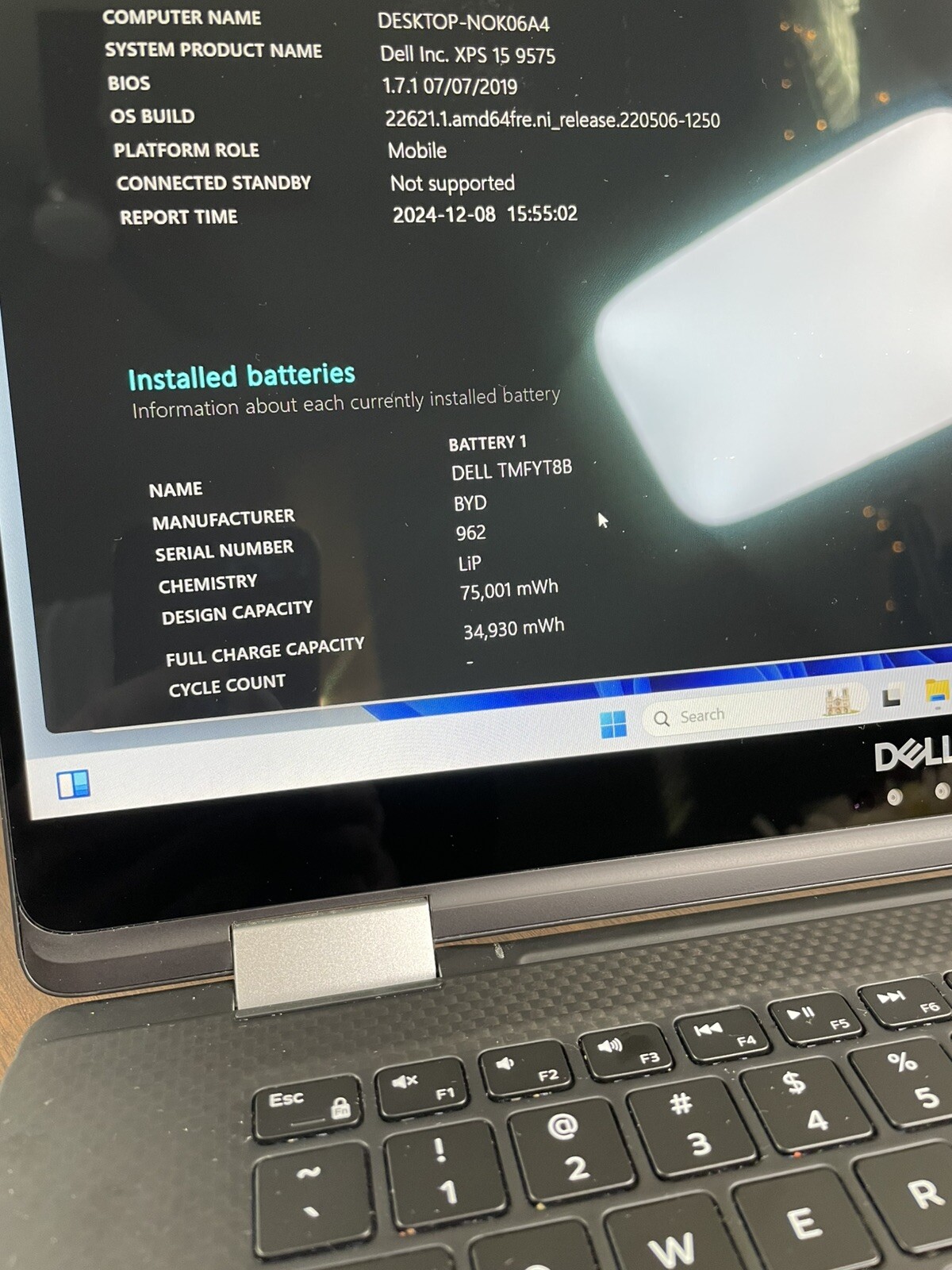 DELL XPS 15 9575 i7-8705G 3.1GHz 16GB RAM 512GB NVMe Radeon Vega Touch 2-in-1