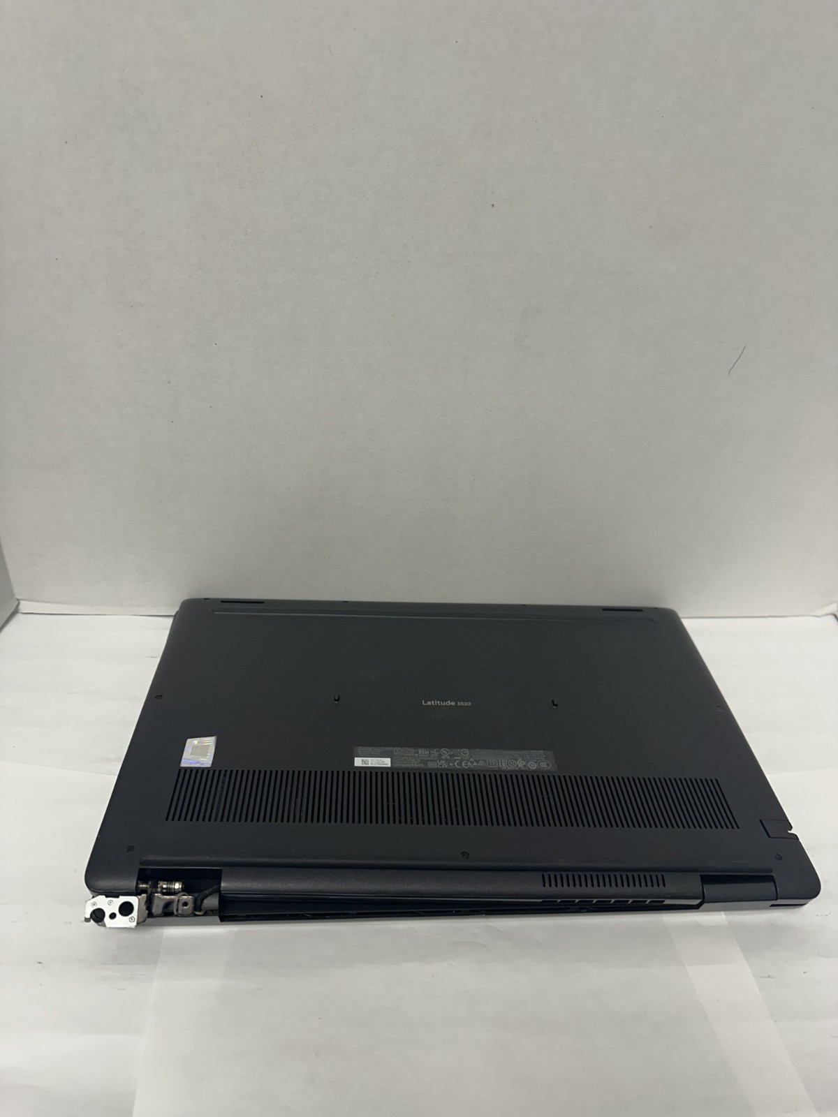 Dell Latitude 3520 i5-11th Gen/8GB RAM 256 NVME (No OS or Charger) Read Desc.