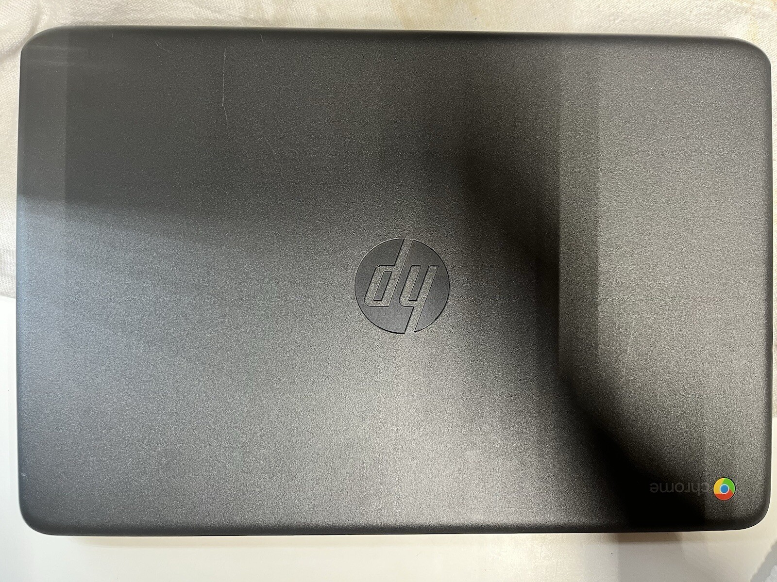 Lot Of HP Chromebook 14-Ca061dx (2 Total) & Dell Inspiron 15 3000 Read Descripti