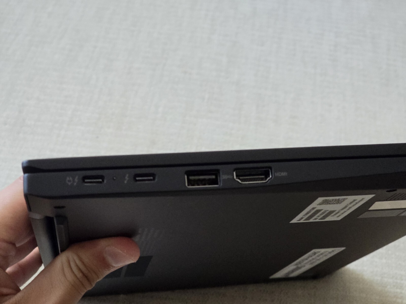 Lenovo ThinkPad X1 Carbon Gen 11 14″ i7-1365U Touch, 32GB RAM 1TB SSD, 2028 WTY