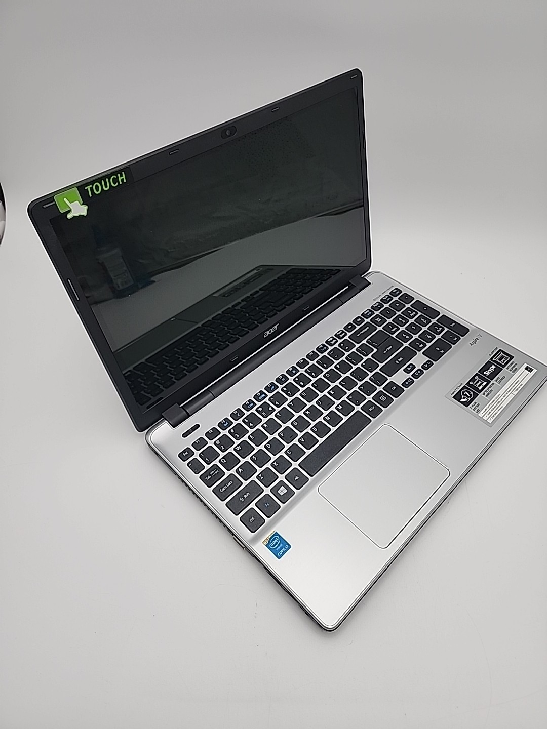 Acer Aspire V3-572P-326T 15.6″ Touch Laptop i3-5005U@2.00GHz 8GB RAM 300GB SSD