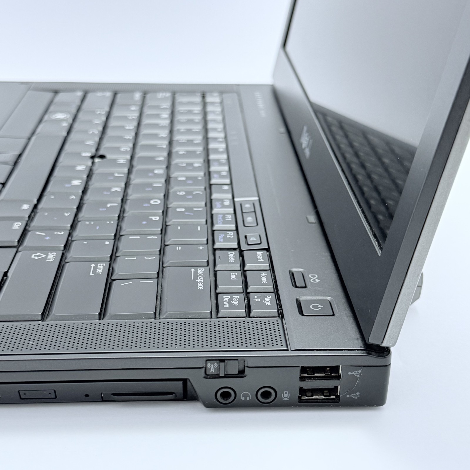 Dell Latitude E6410 Laptop Intel Core i5 M540 4GB 250GB DVD – Black (GRADE C)