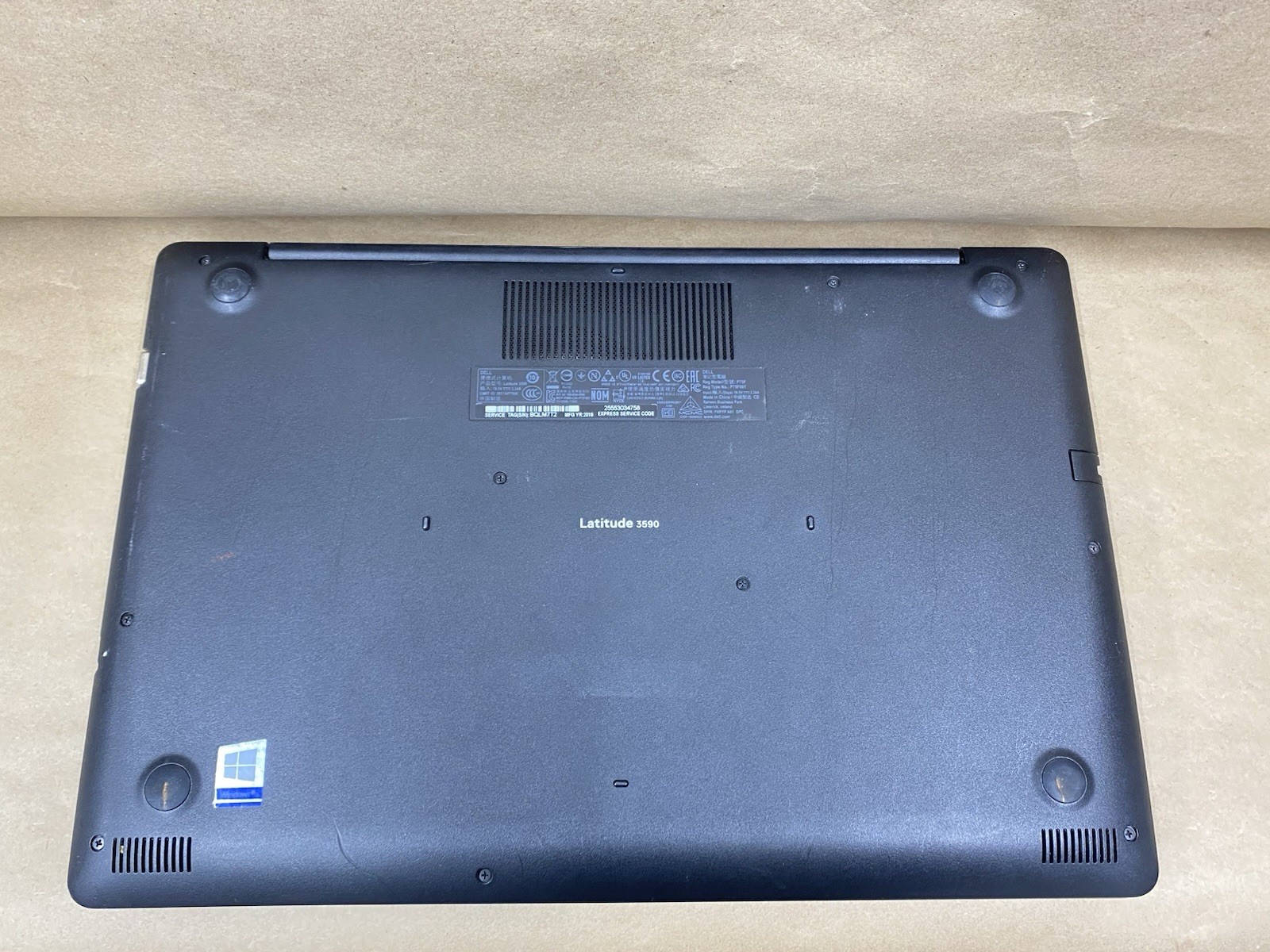 Dell Latitude 3590 – 15.5″ HD – i5-8250U – 8GB – 256GB SSD – Win 10 Pro – READ