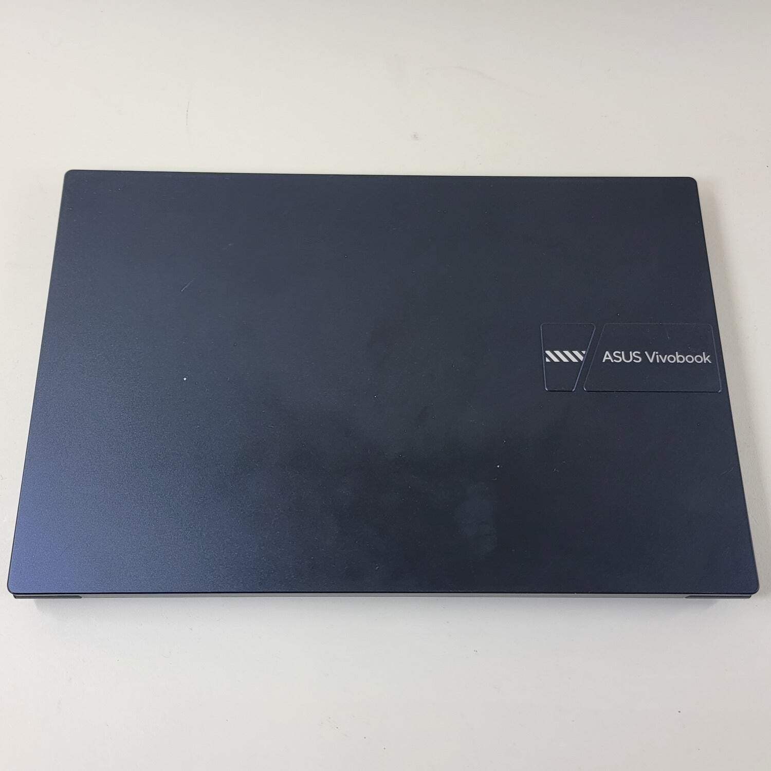 Asus Vivobook 14 X1404V 14″ Core 5 120U 1.4GHz 8GB RAM 256GB SSD