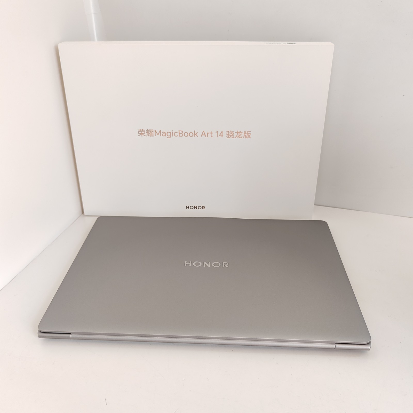 honor magicbook art 14 Snapdragon Version 2024 32G +1T 3120*2080 Sliver