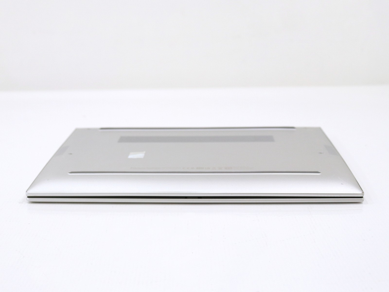 HP EliteBook 840 G9 14.0″ FHD+ Intel i7-1265U 16GB RAM 256GB NVMe W11P