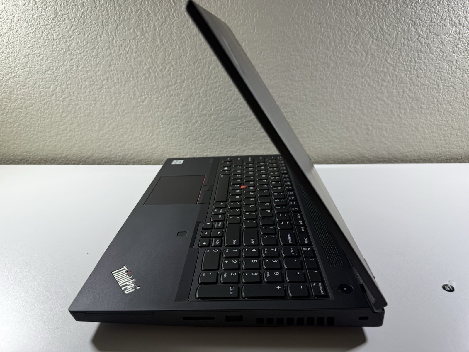 LENOVO THINKPAD P15 GEN 1 | CORE I7-10850H 512GB 16GB RAM WIN 11 NVIDIA T1000